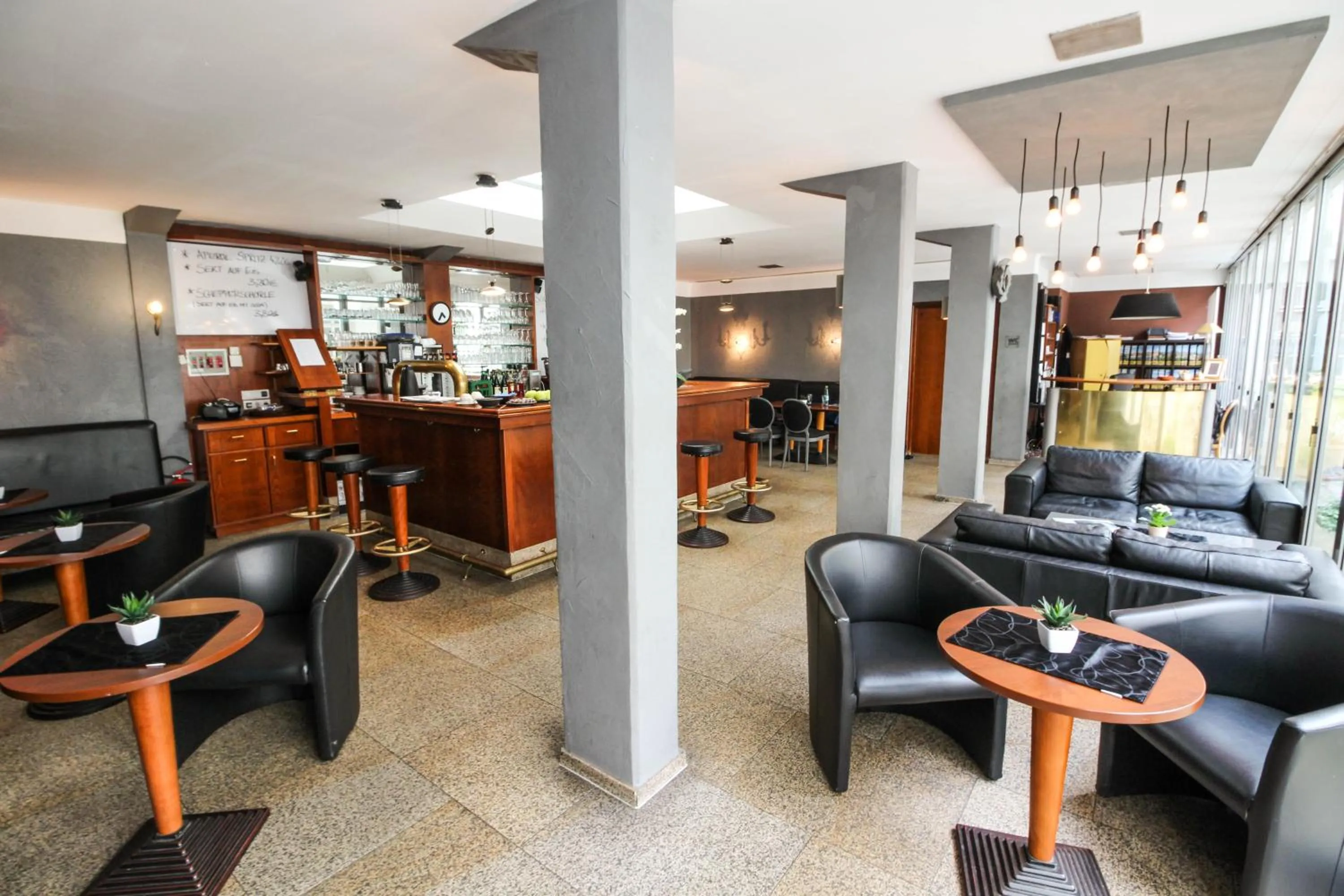 Lounge or bar in Palais Schrottenberg