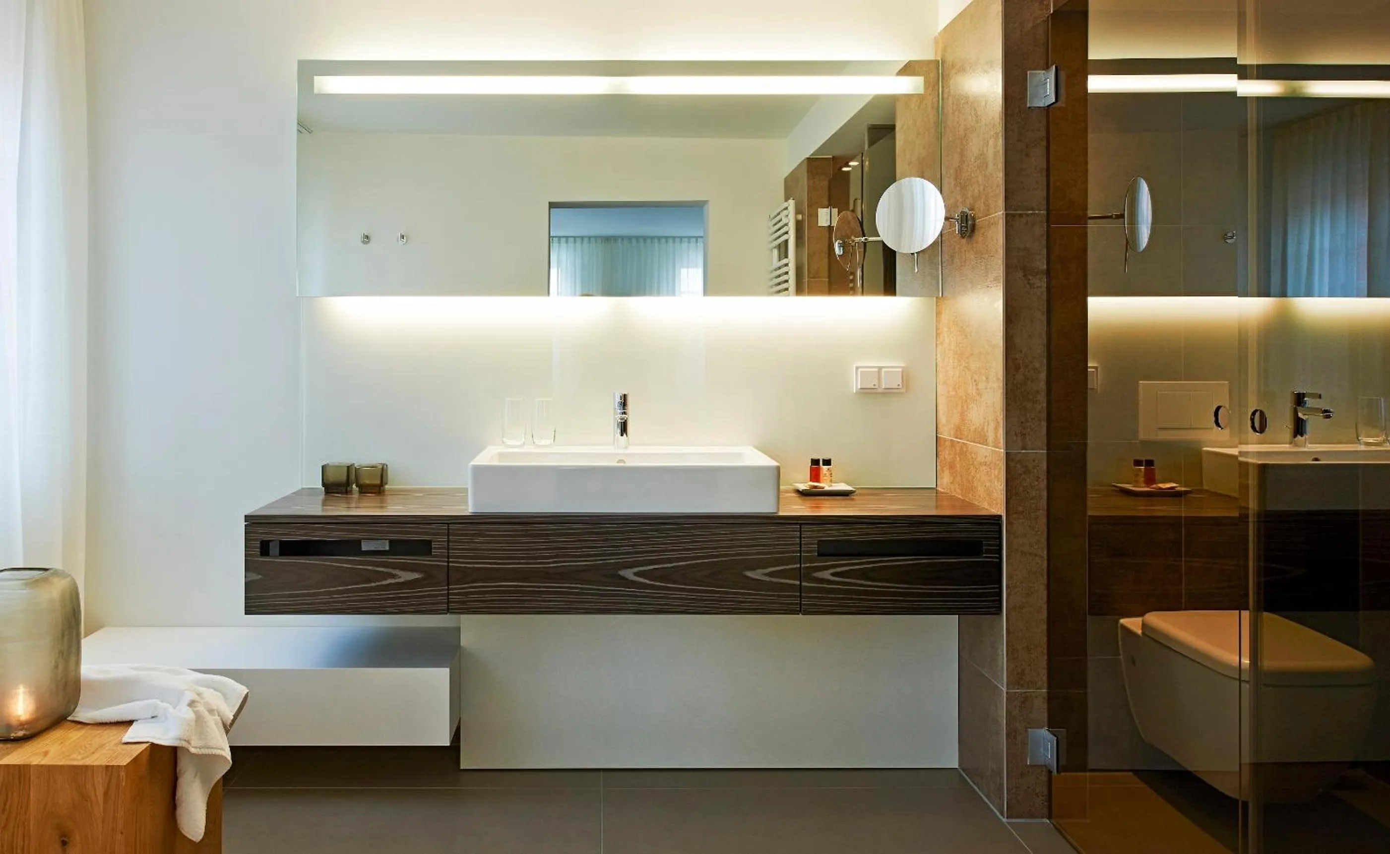 Bathroom in Weinhaus Henninger