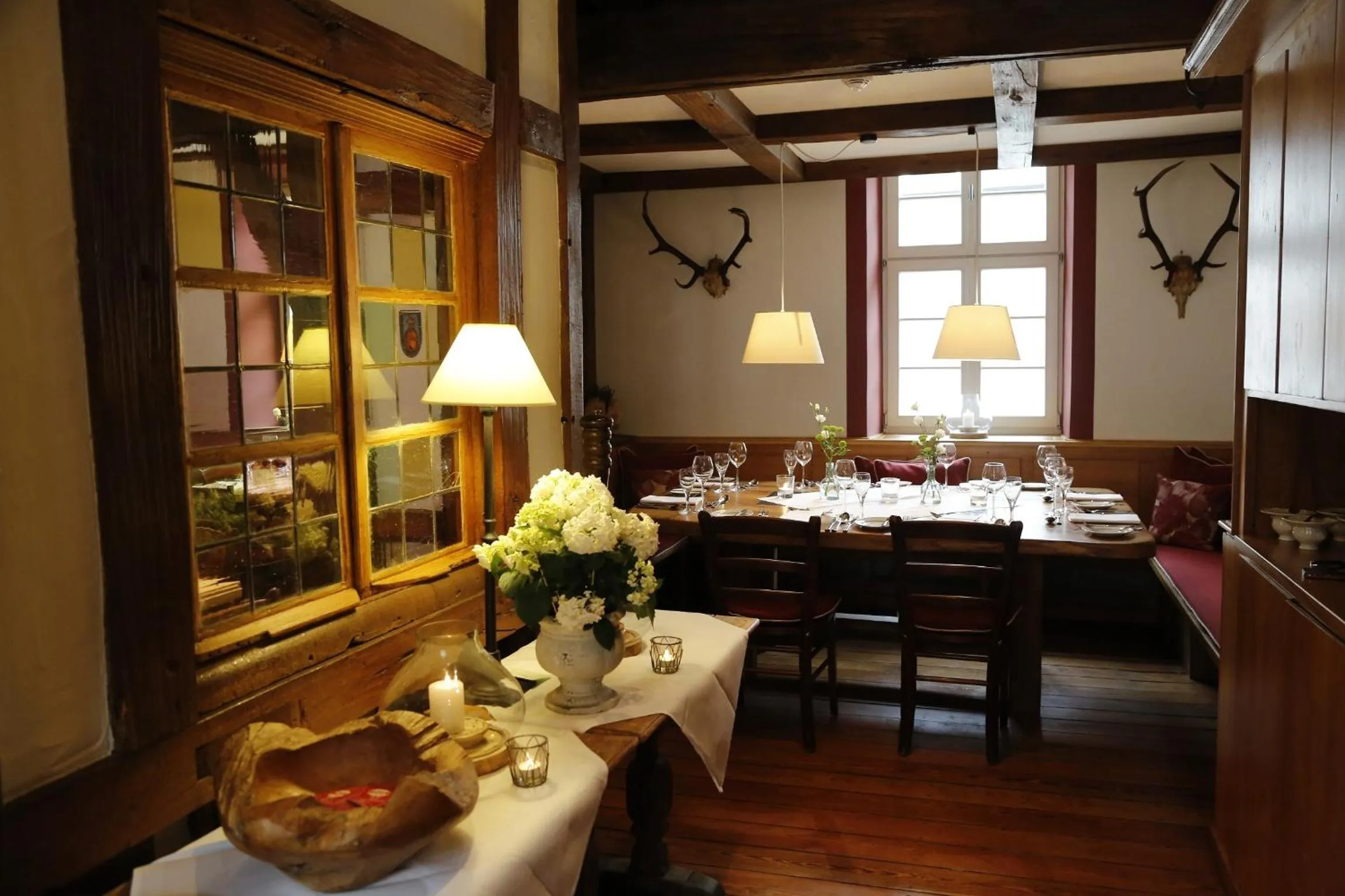 Restaurant/places to eat in Weinhaus Henninger