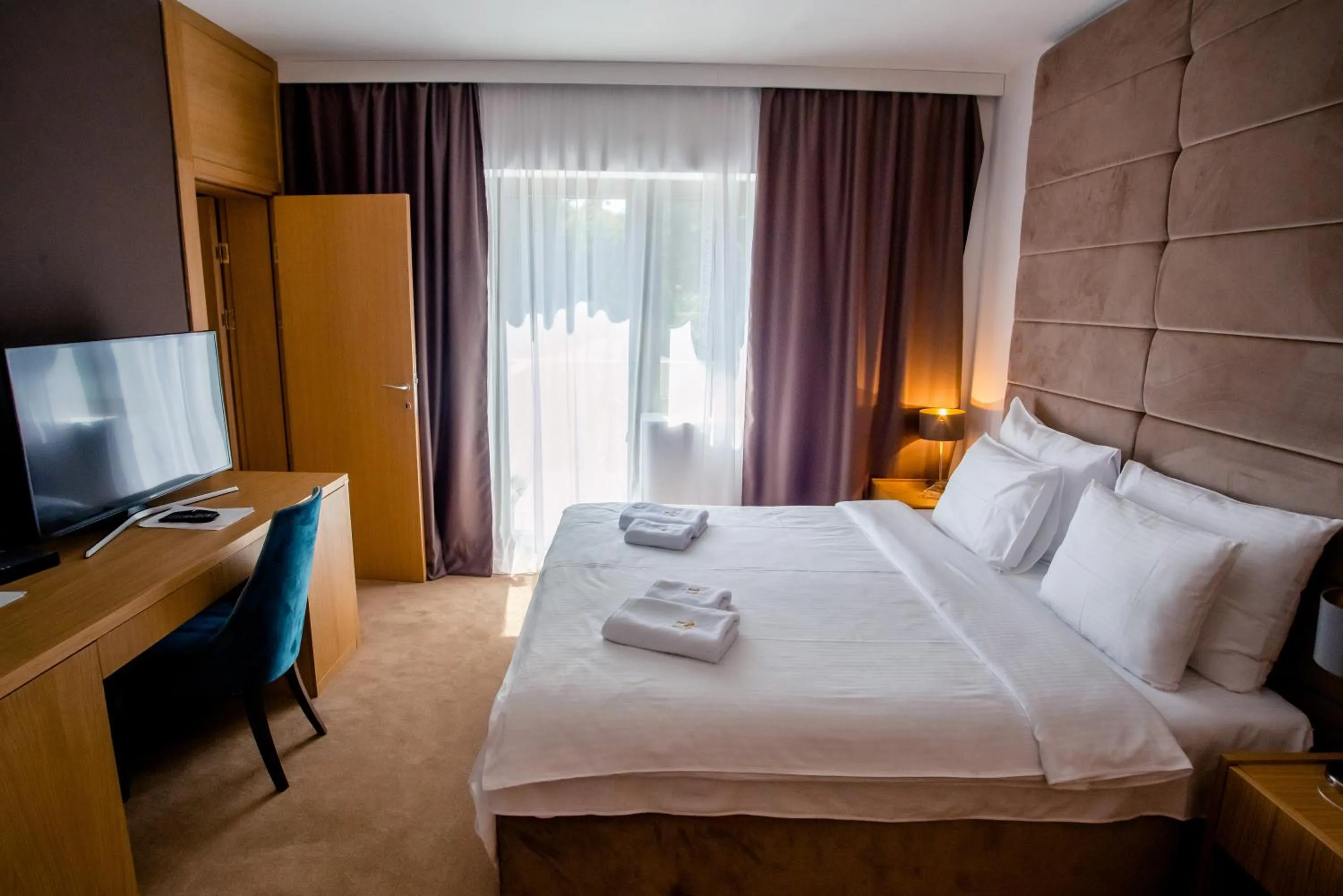 Bed in Miznah Hotels & Resorts