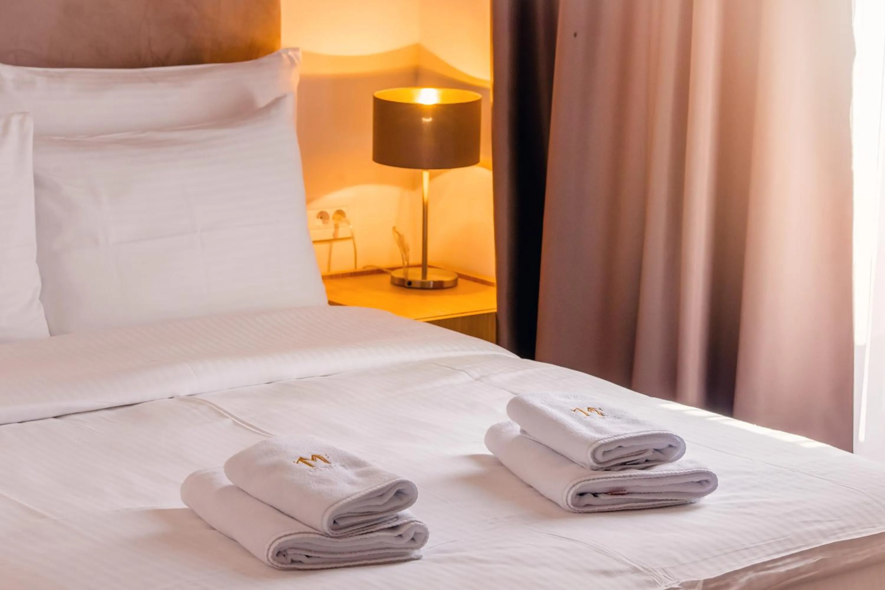 Bed in Miznah Hotels & Resorts