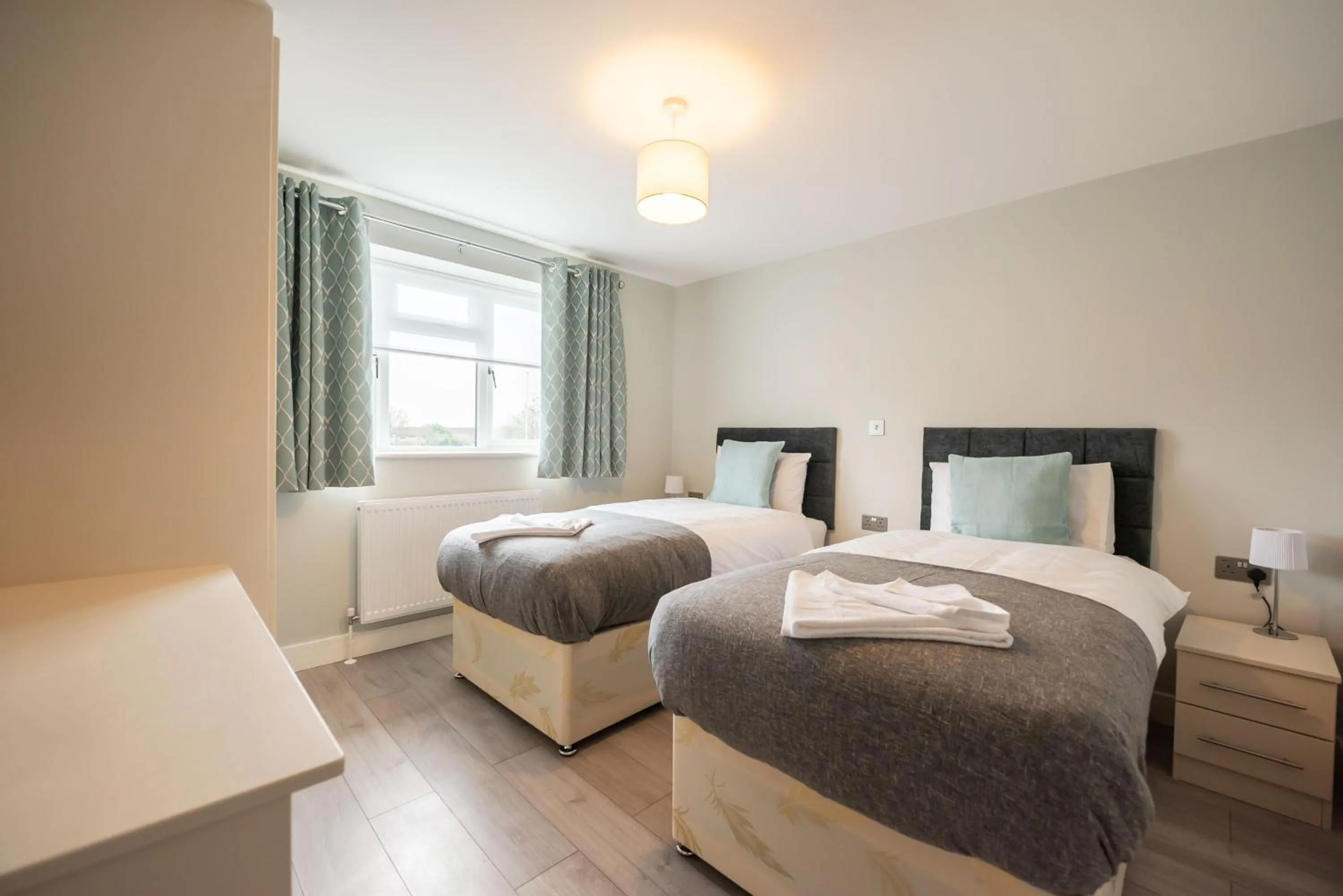 Bedroom, Bed in Headley House