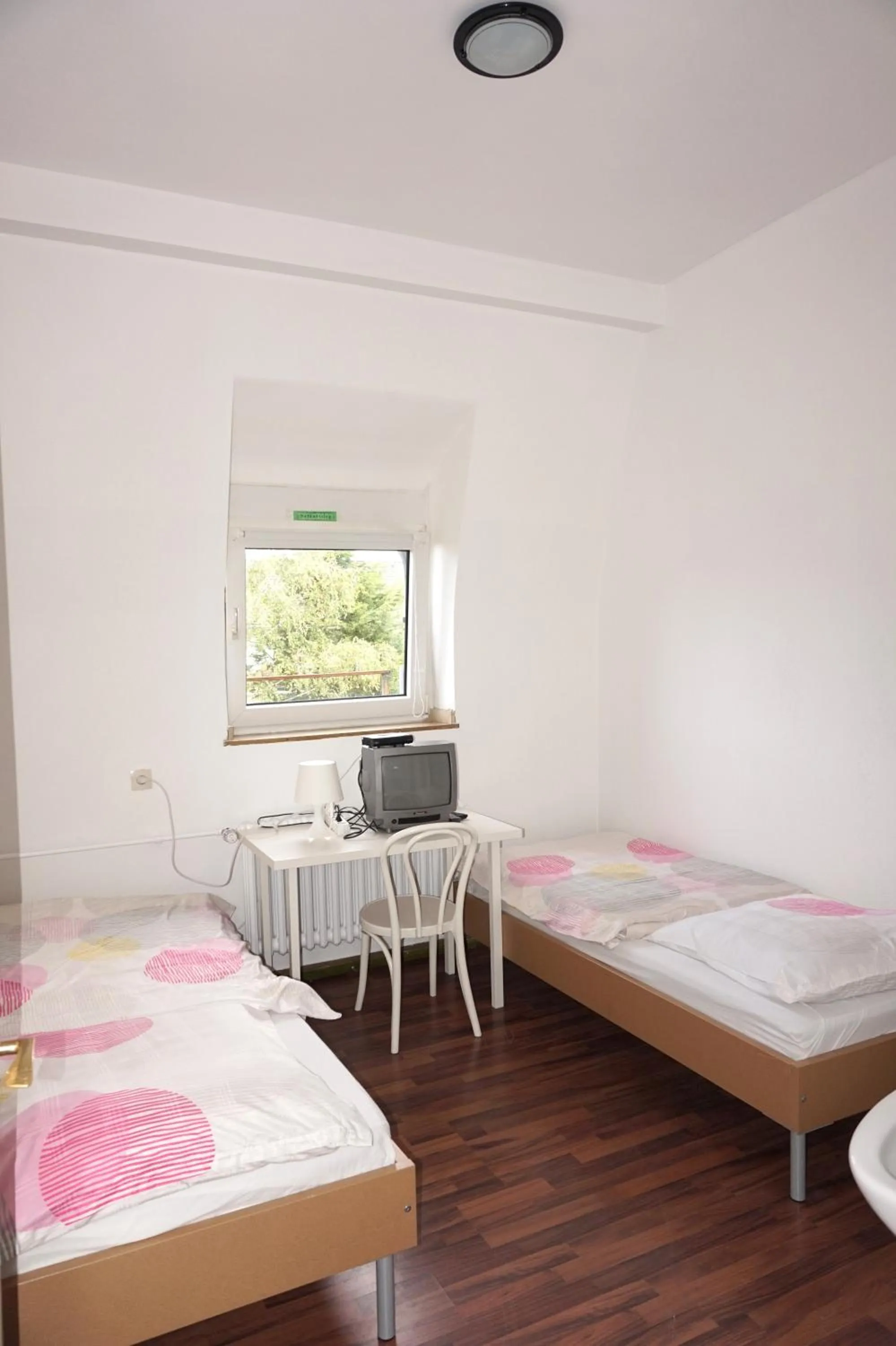 Photo of the whole room, Bed in Artus Hotel