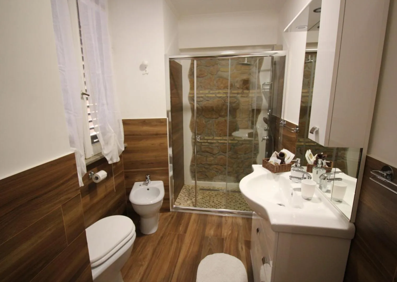 Bathroom in Freedom Love B&B