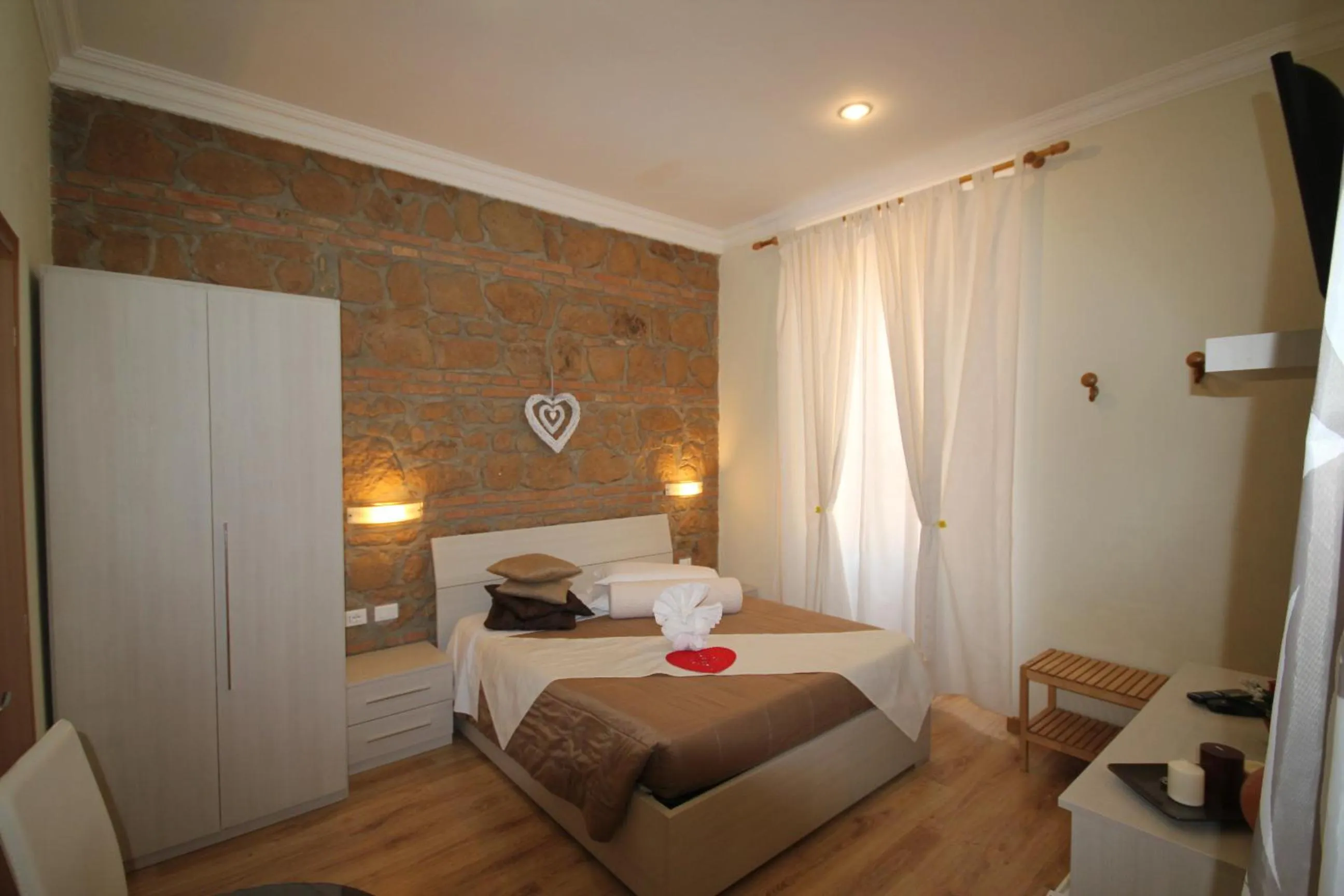 Bed in Freedom Love B&B