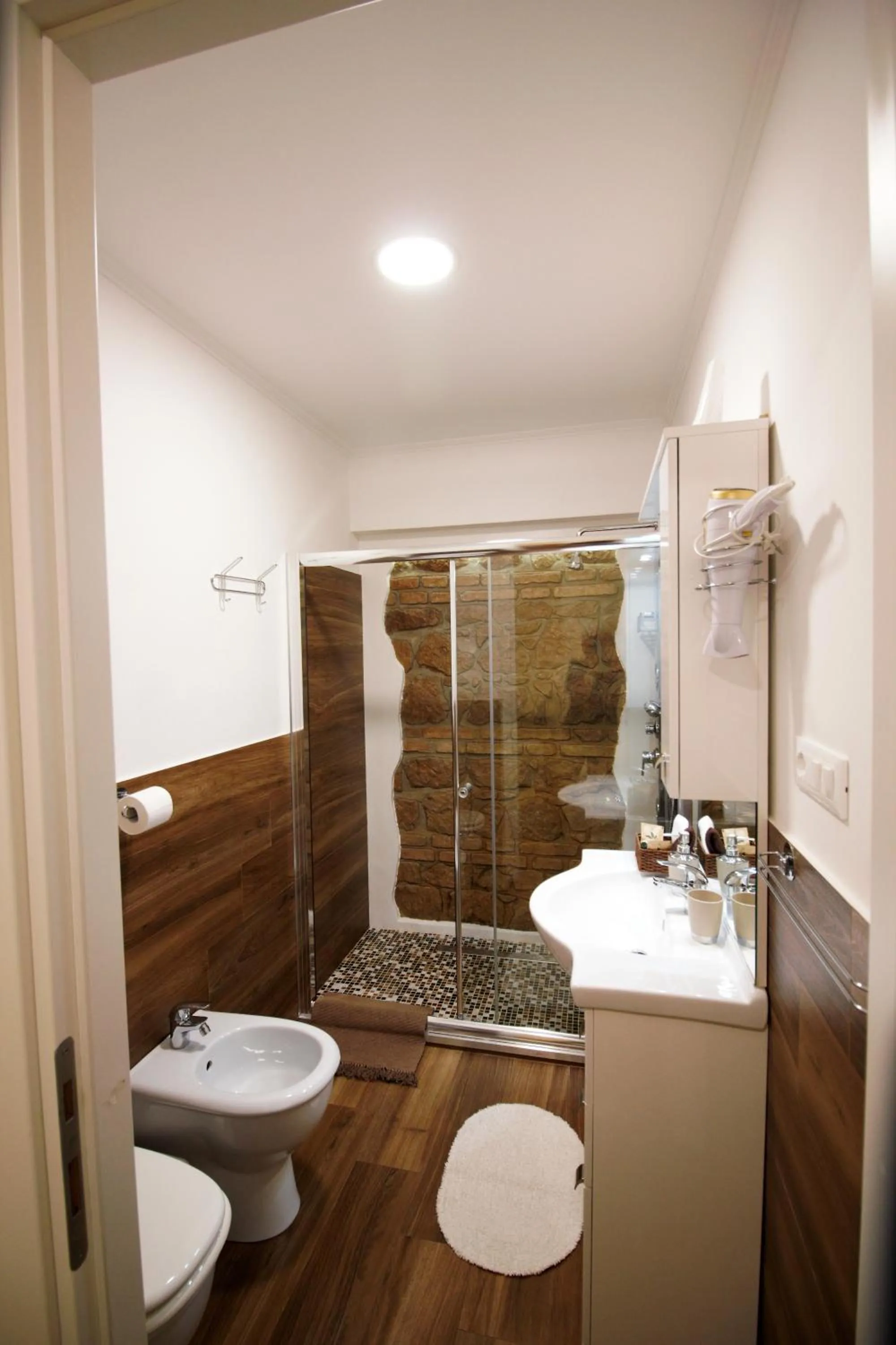 Bathroom in Freedom Love B&B