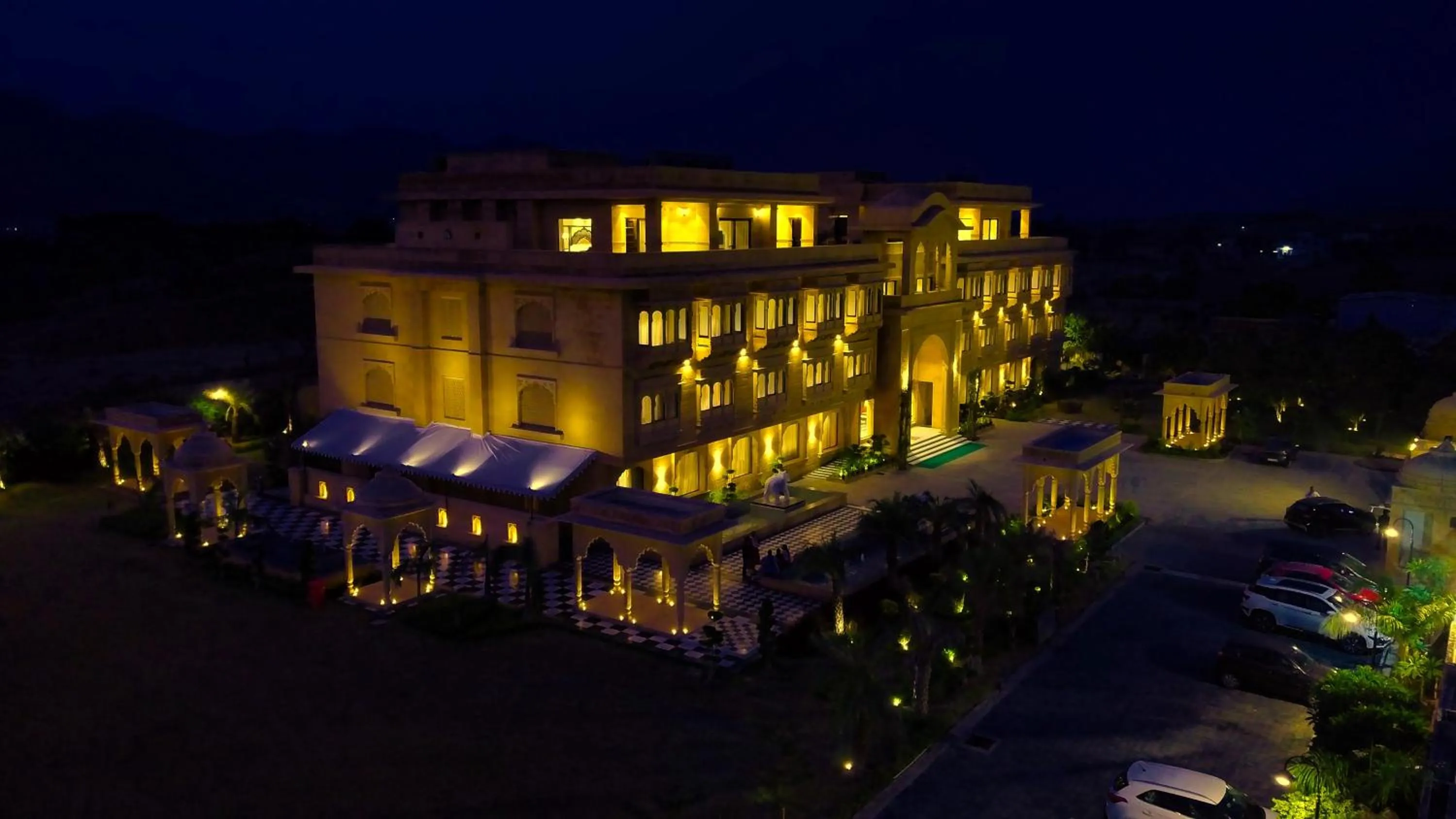 Property building in Sahdev Bagh