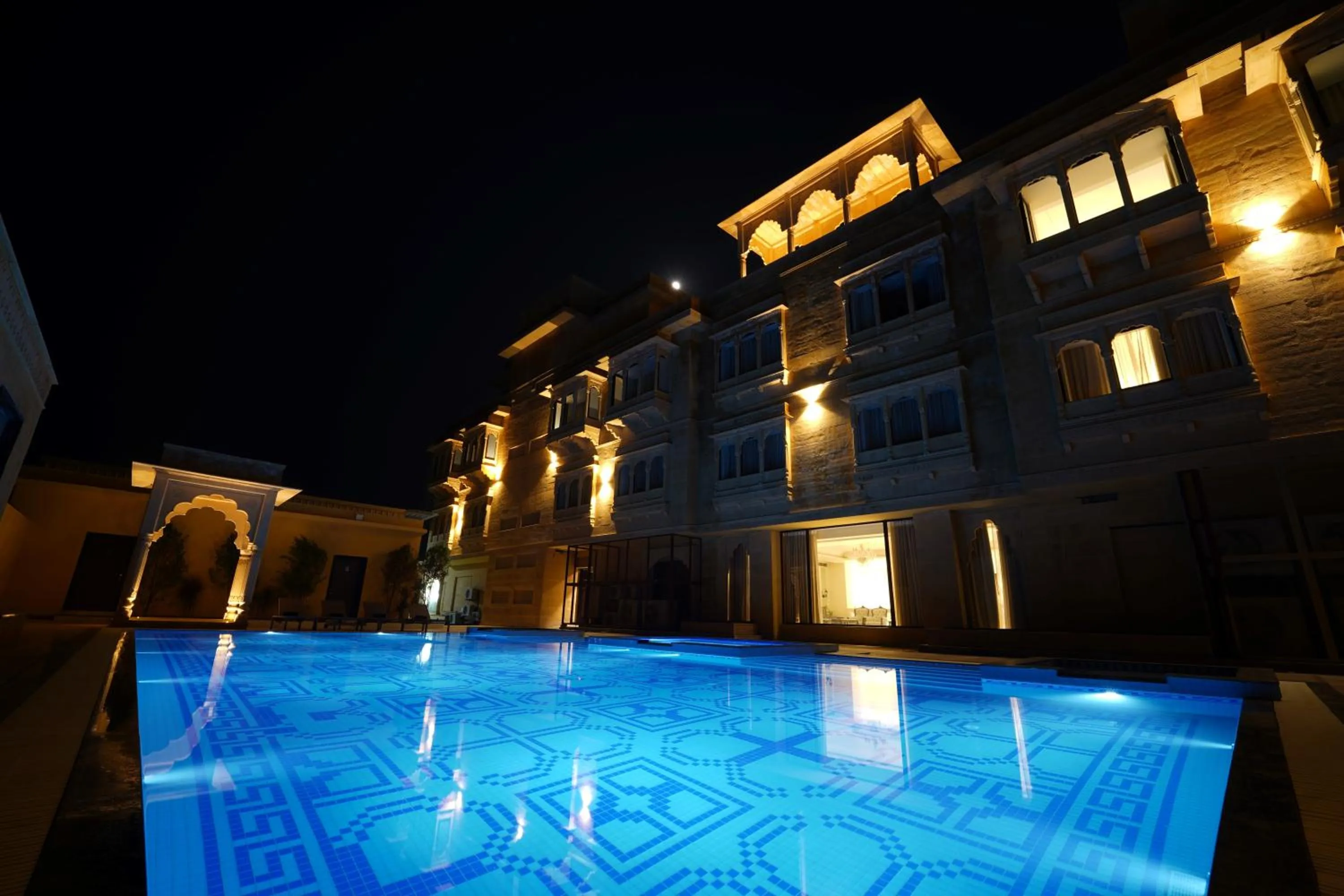Swimming pool in Sahdev Bagh