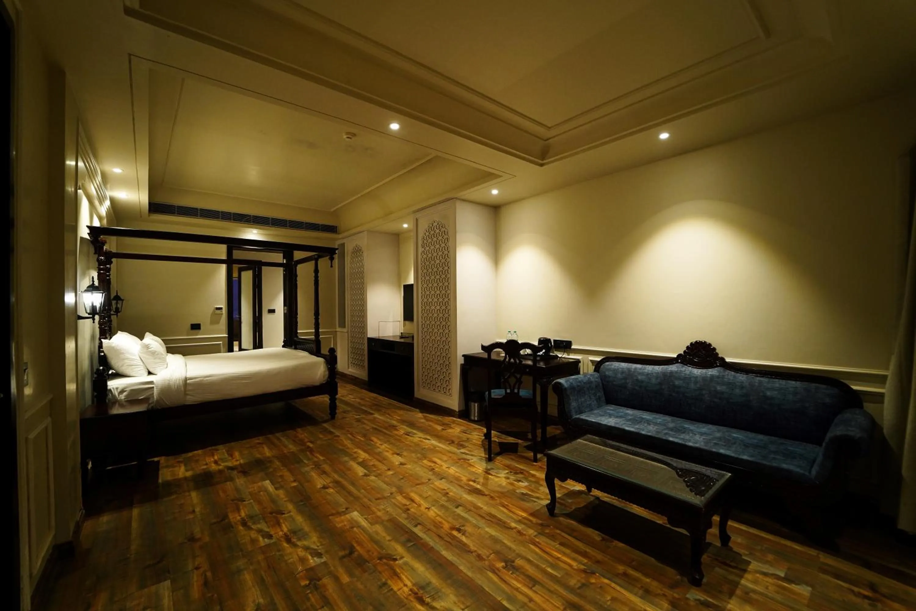 Photo of the whole room in Sahdev Bagh