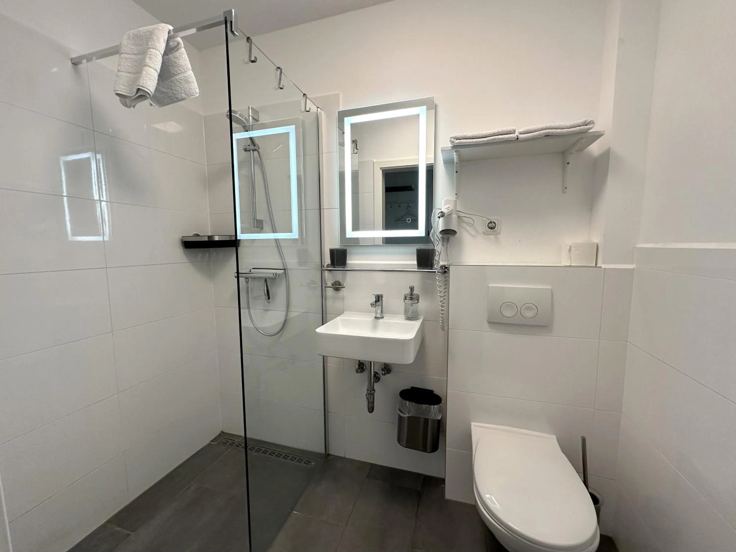 Bathroom in Fernweg Apartments