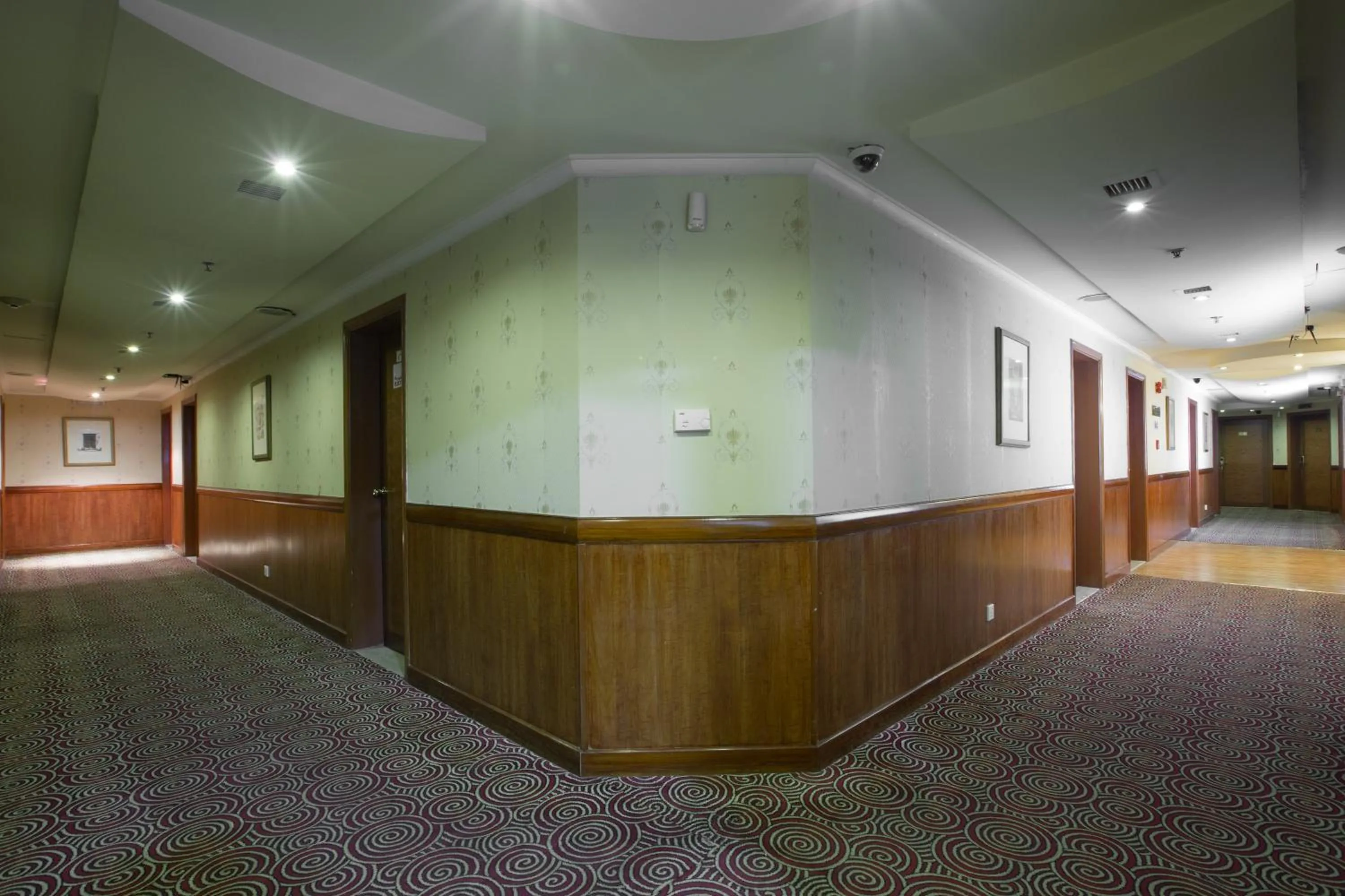 Area and facilities in York International Hotel