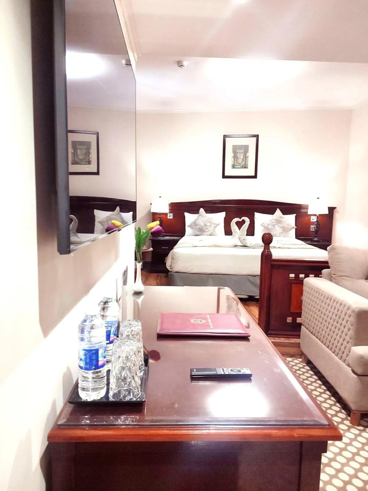 Bedroom in York International Hotel