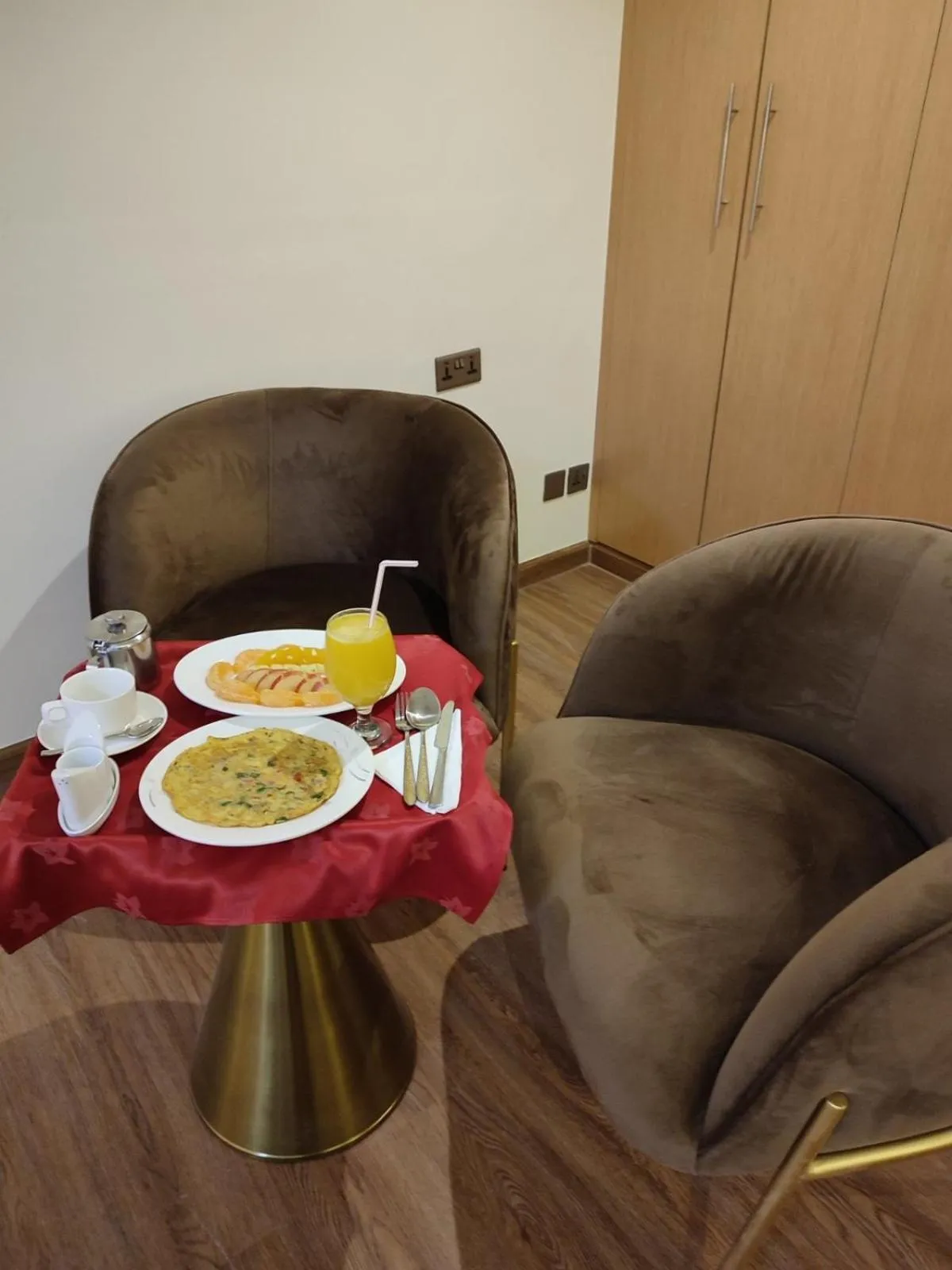 Food and drinks in York International Hotel