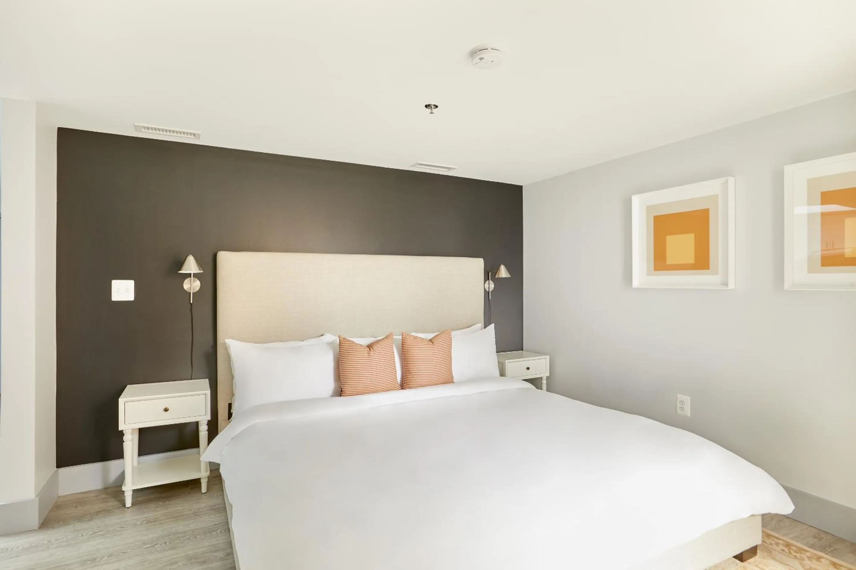 Bed in Sonder The Grace