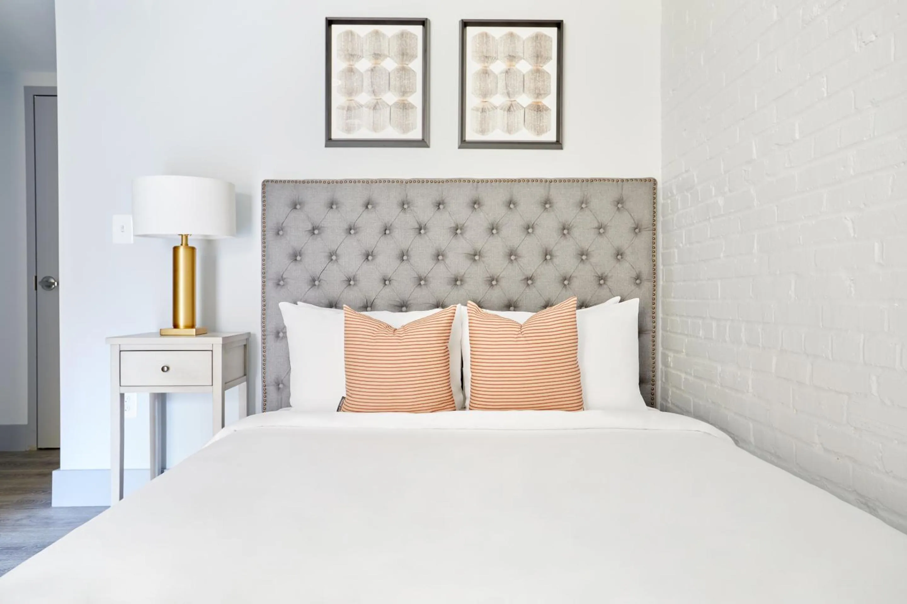 Bed in Sonder The Grace