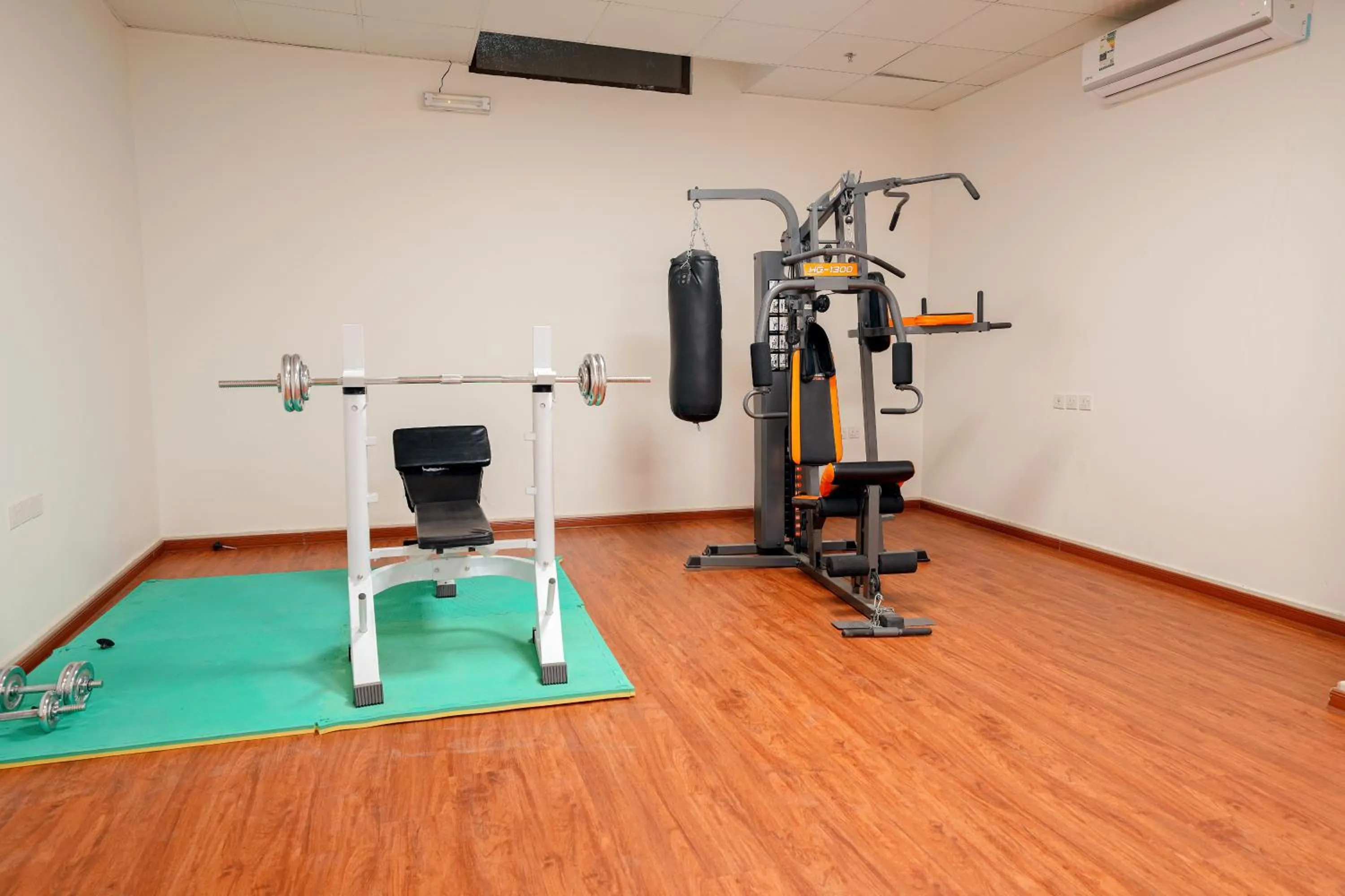 Fitness centre/facilities in Celine Home Serviced Apartment Al Malqa