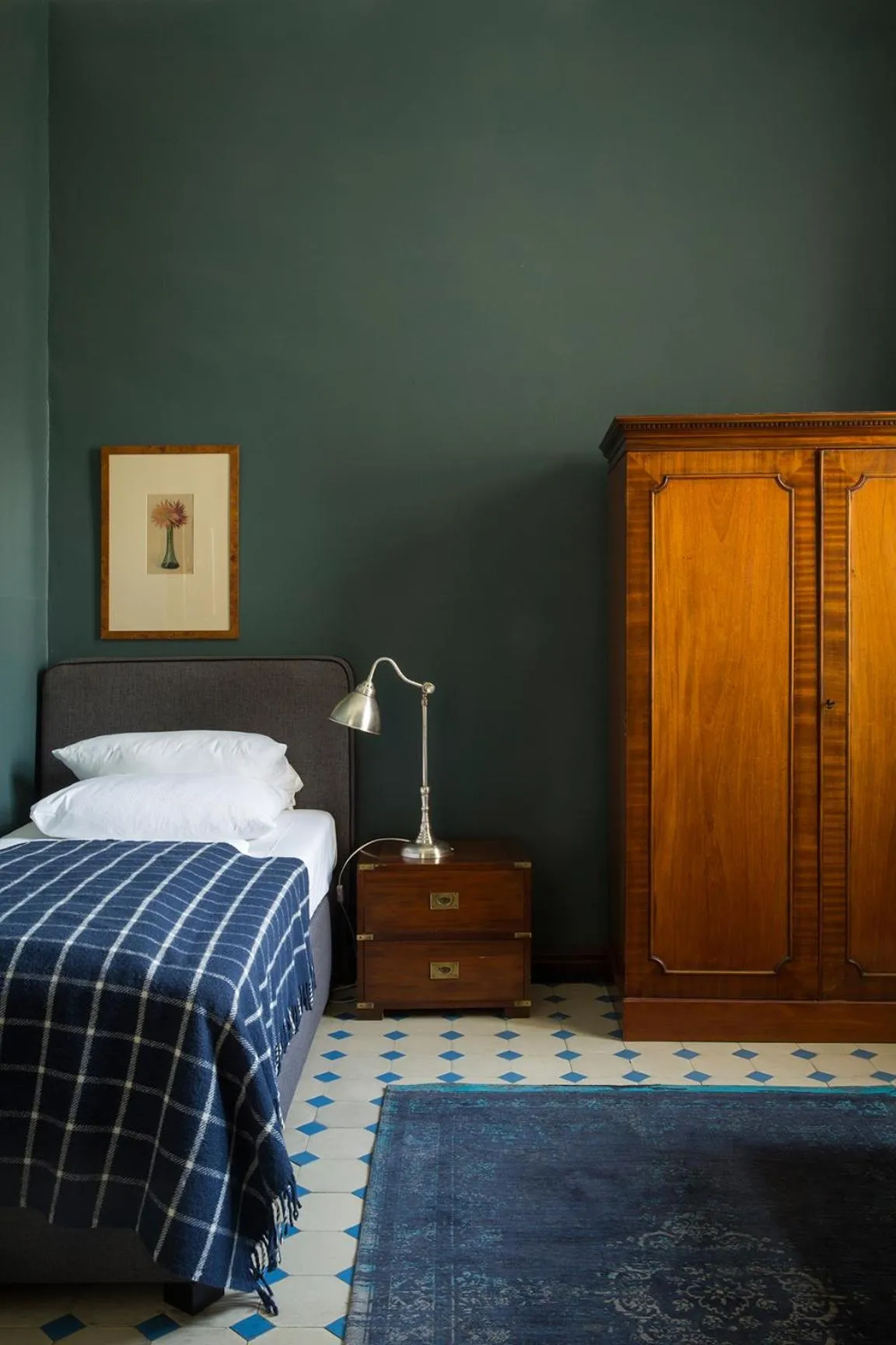 Photo of the whole room, Bed in Hotel Art Nouveau am Kurfürstendamm