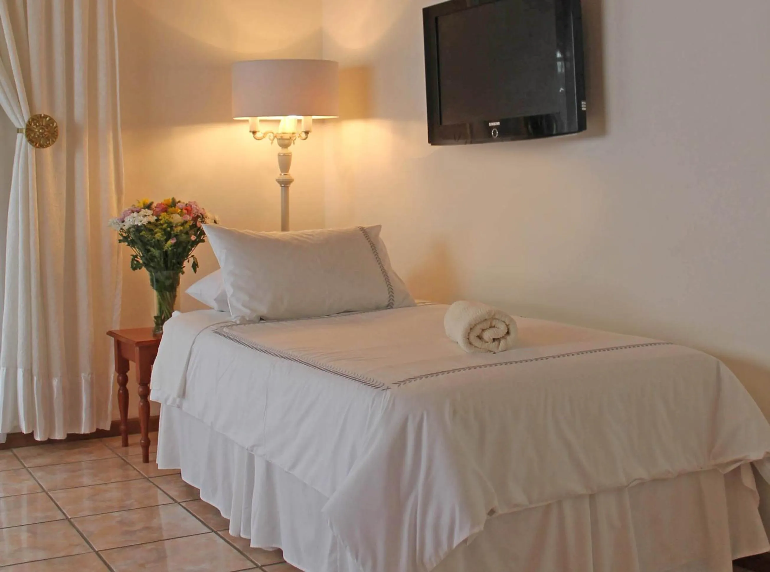 Bed in Lincoln Cottages BnB & Self-Catering