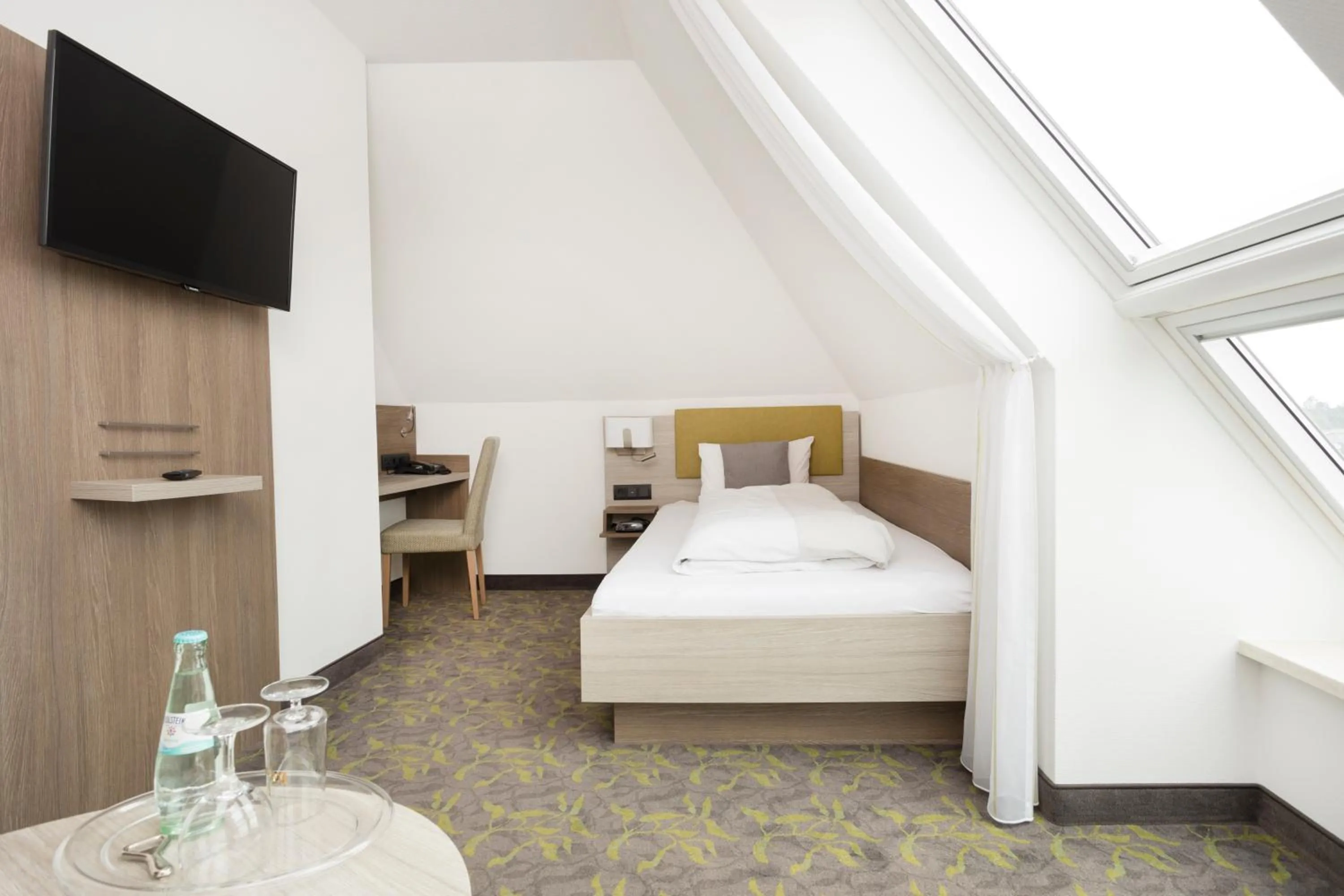 Bedroom, Bed in Hotel-Restaurant Kämper Superior