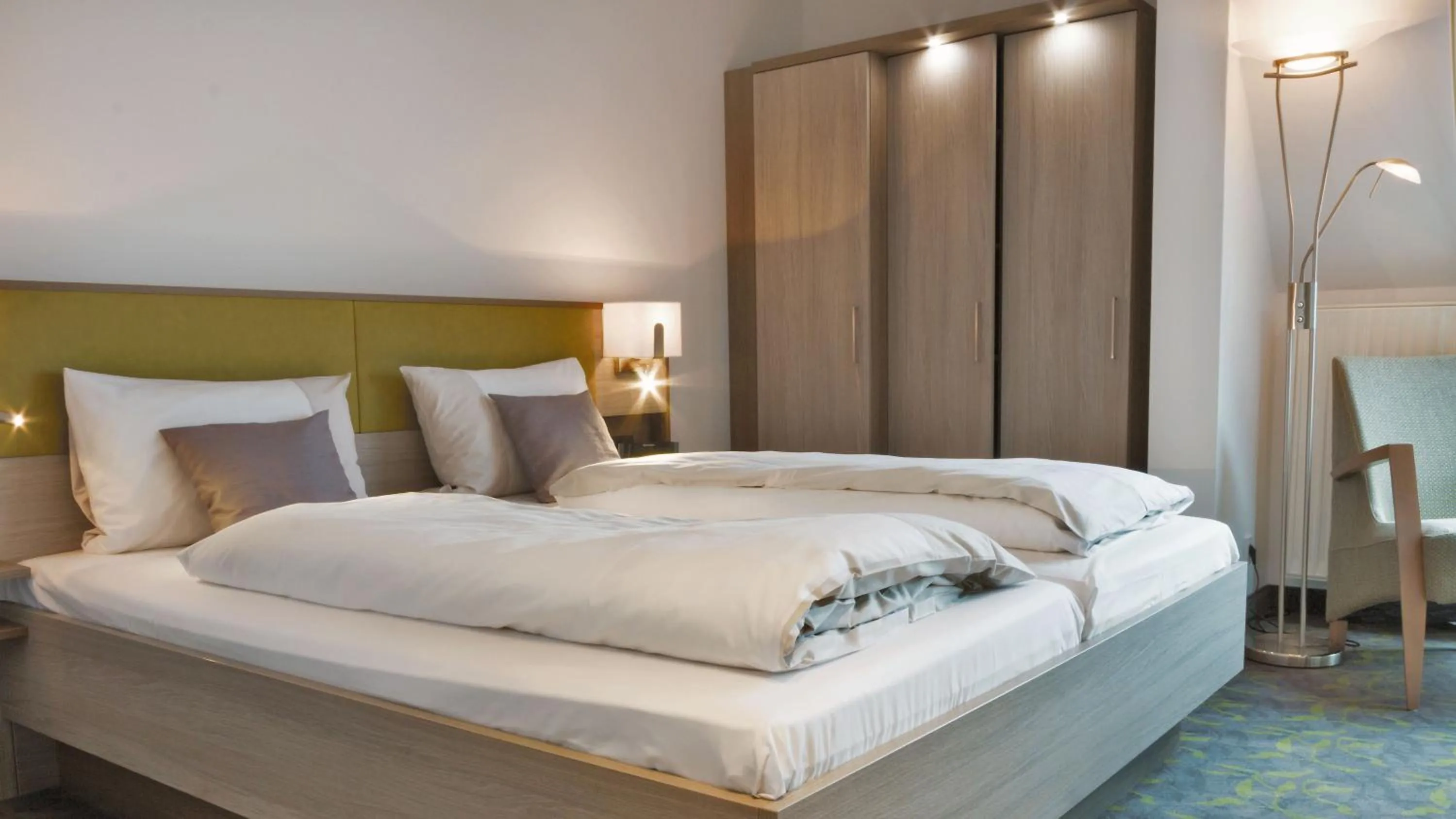 Facility for disabled guests, Bed in Hotel-Restaurant Kämper Superior