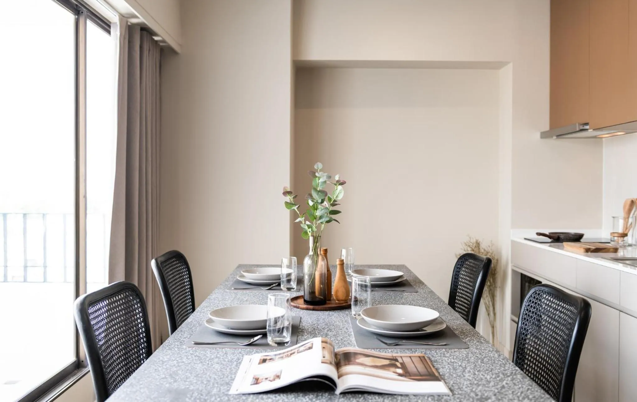 Kitchen or kitchenette in Aspira Residence Sukhumvit 71