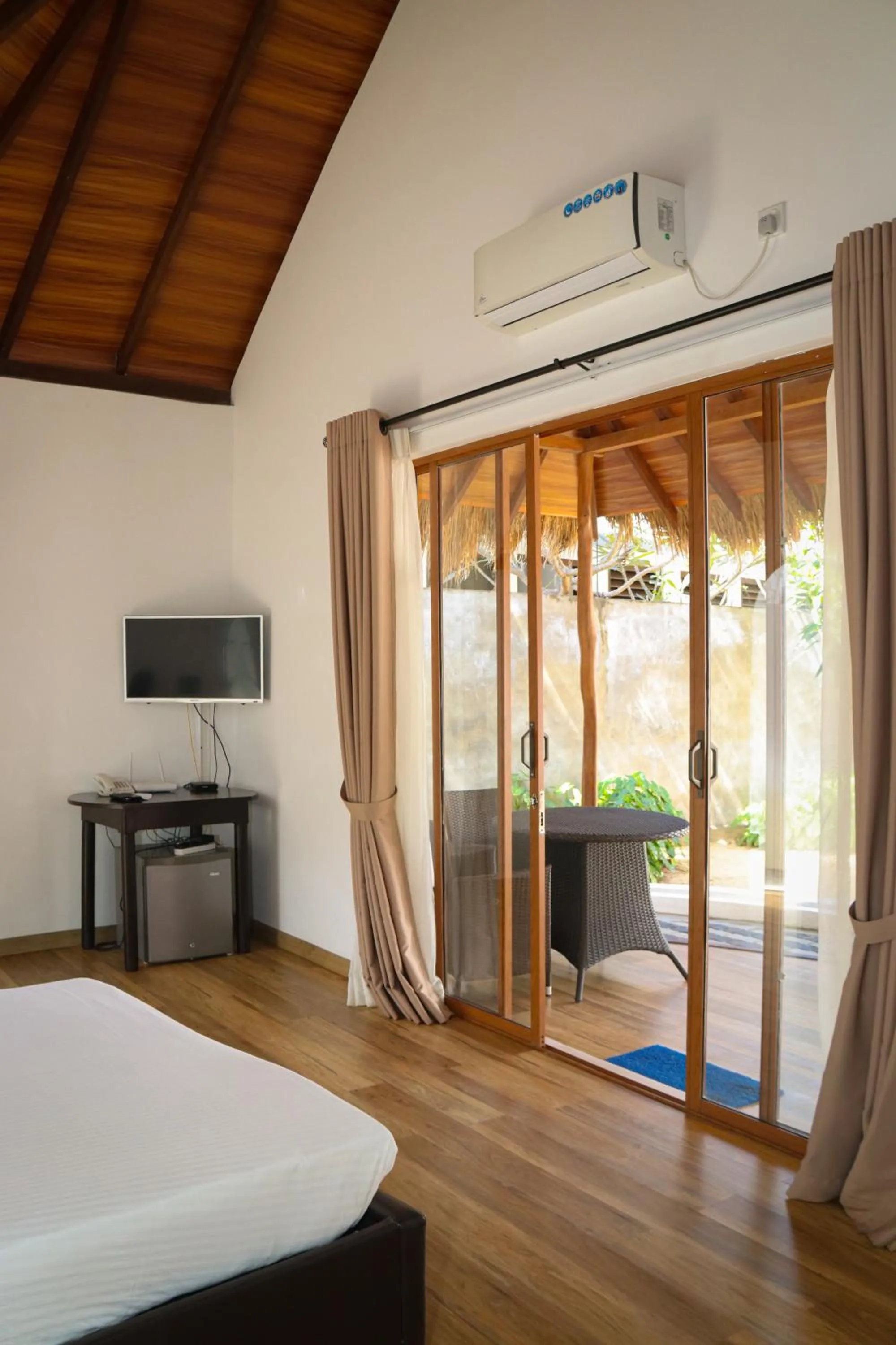 room service in The Blue Lagoon Resort Kalpitiya