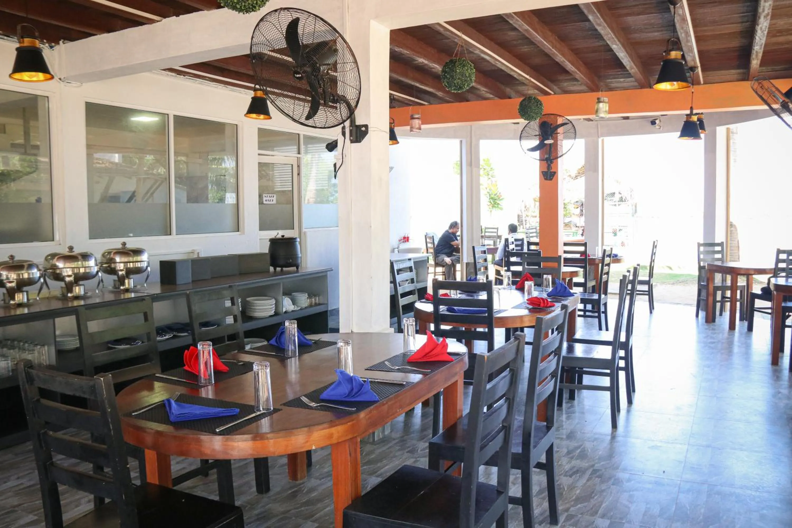 Restaurant/places to eat in The Blue Lagoon Resort Kalpitiya