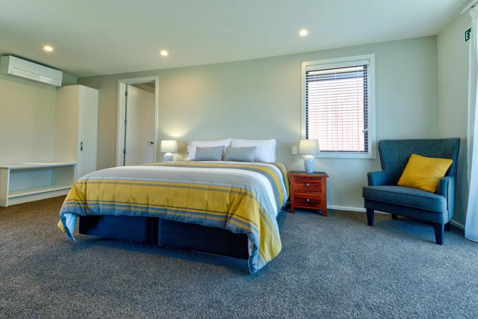 Bed in Annies on Milford