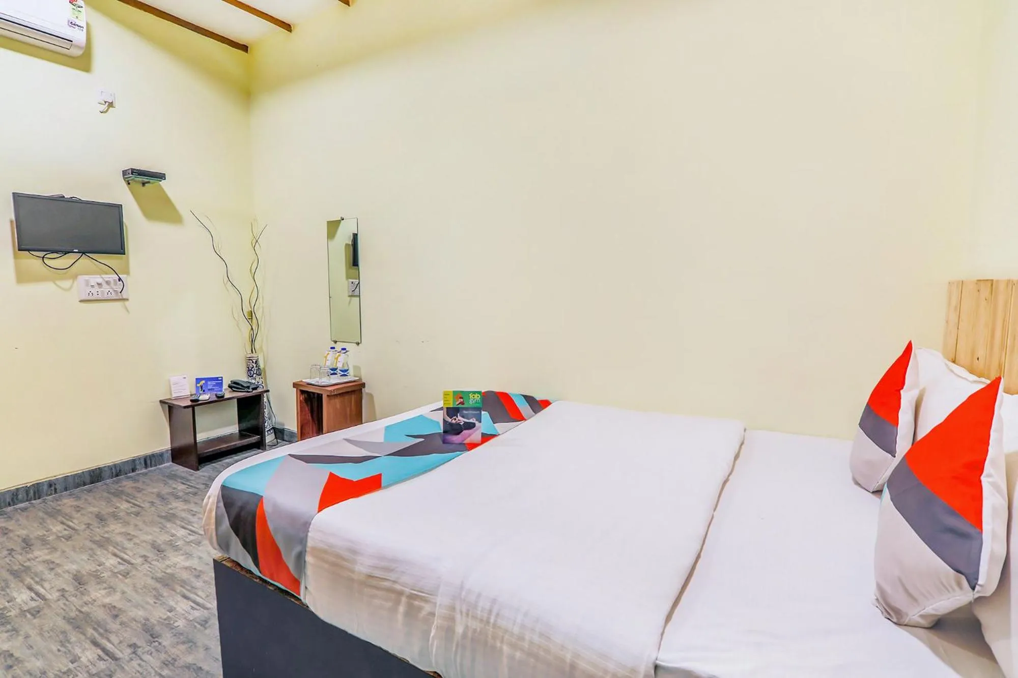 Bed in Via Victoria With Pool - Nr Baga Beach