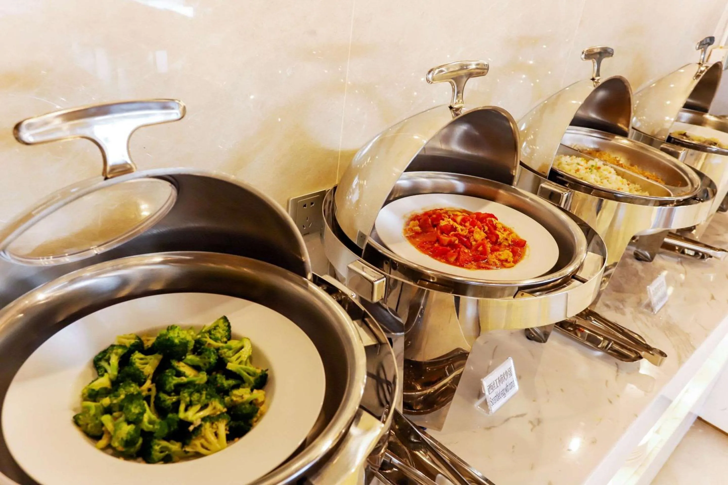 Restaurant/places to eat in Quality Hotel Zhangye