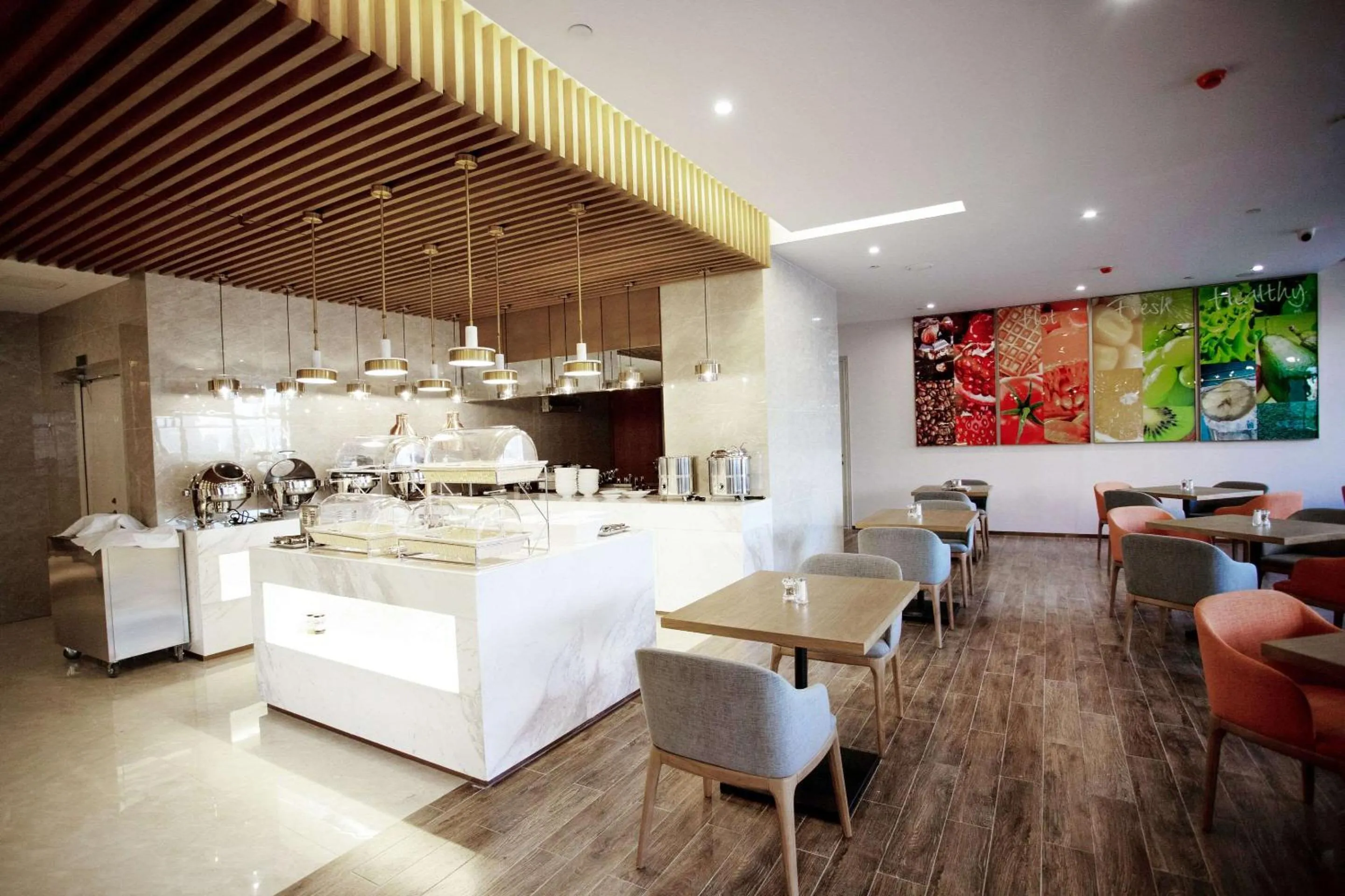 Restaurant/places to eat in Quality Hotel Zhangye