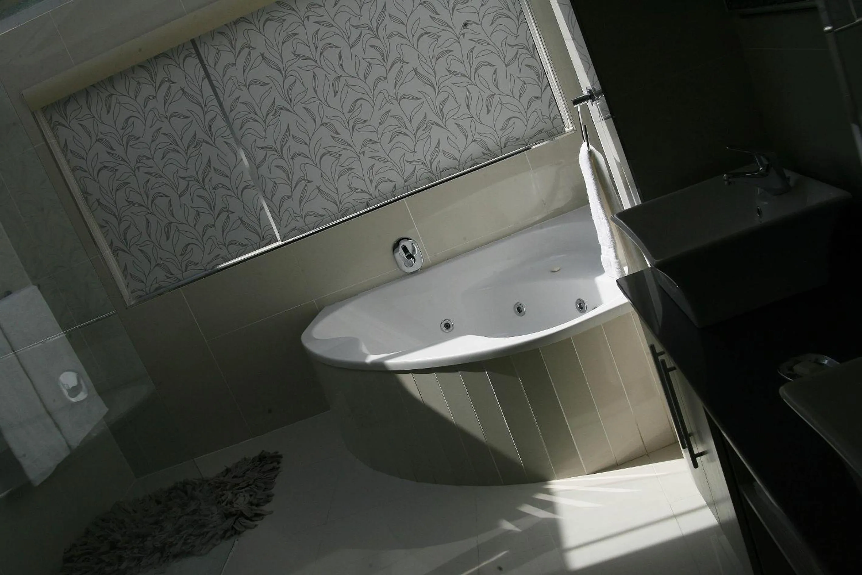 Bathroom in Goulden Street Guest House