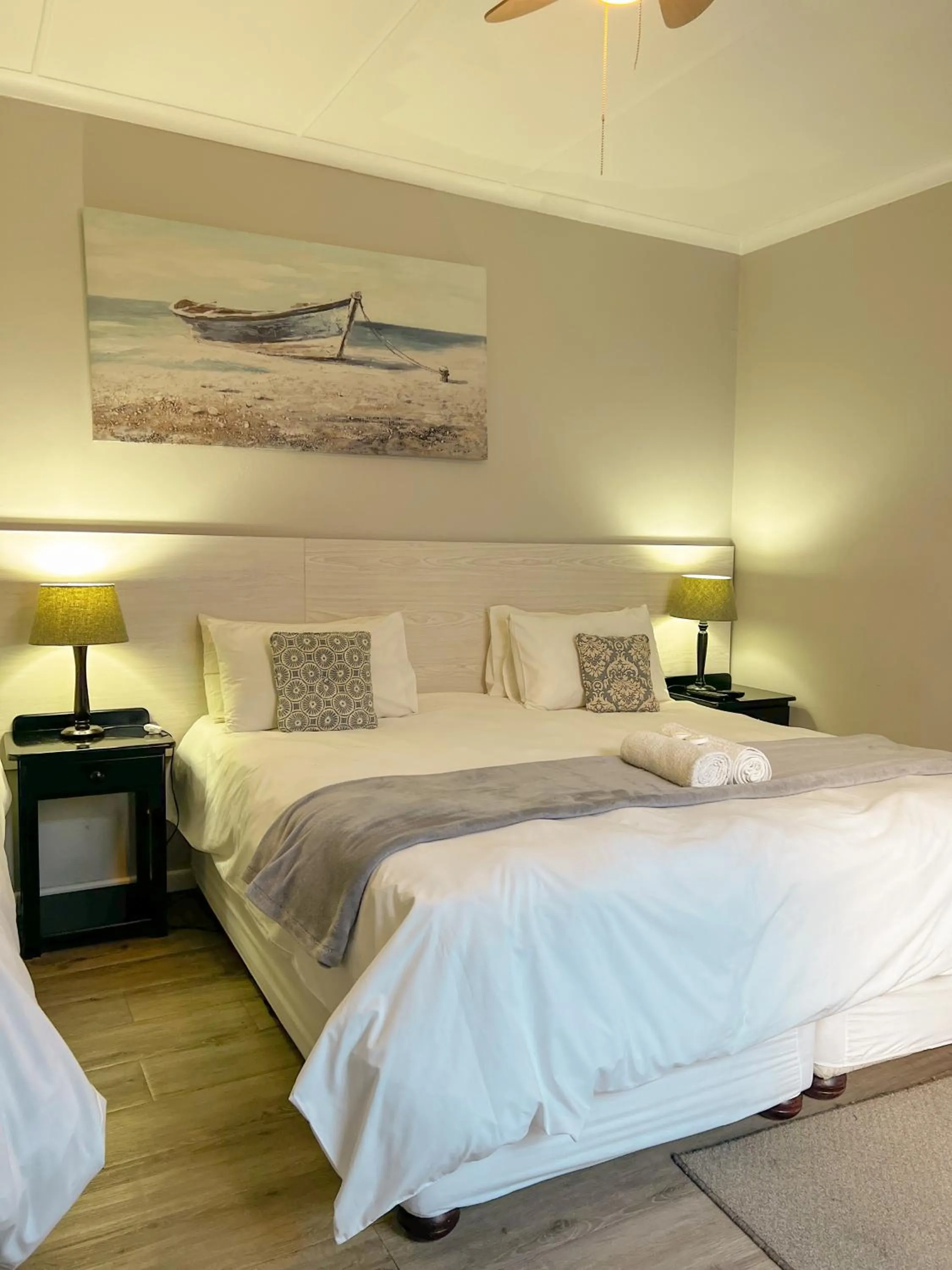 Bedroom, Bed in Goulden Street Guest House