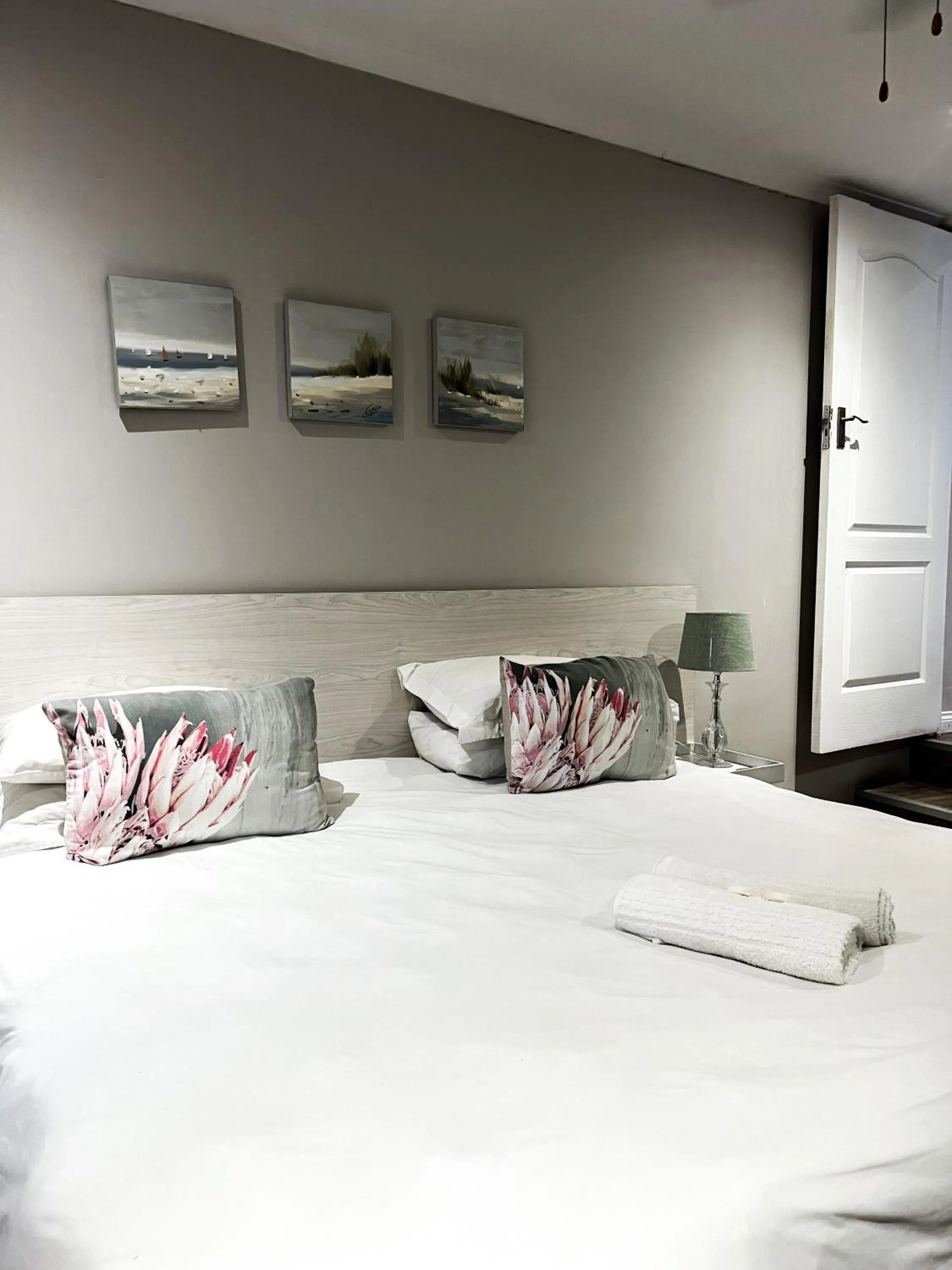 Bedroom, Bed in Goulden Street Guest House