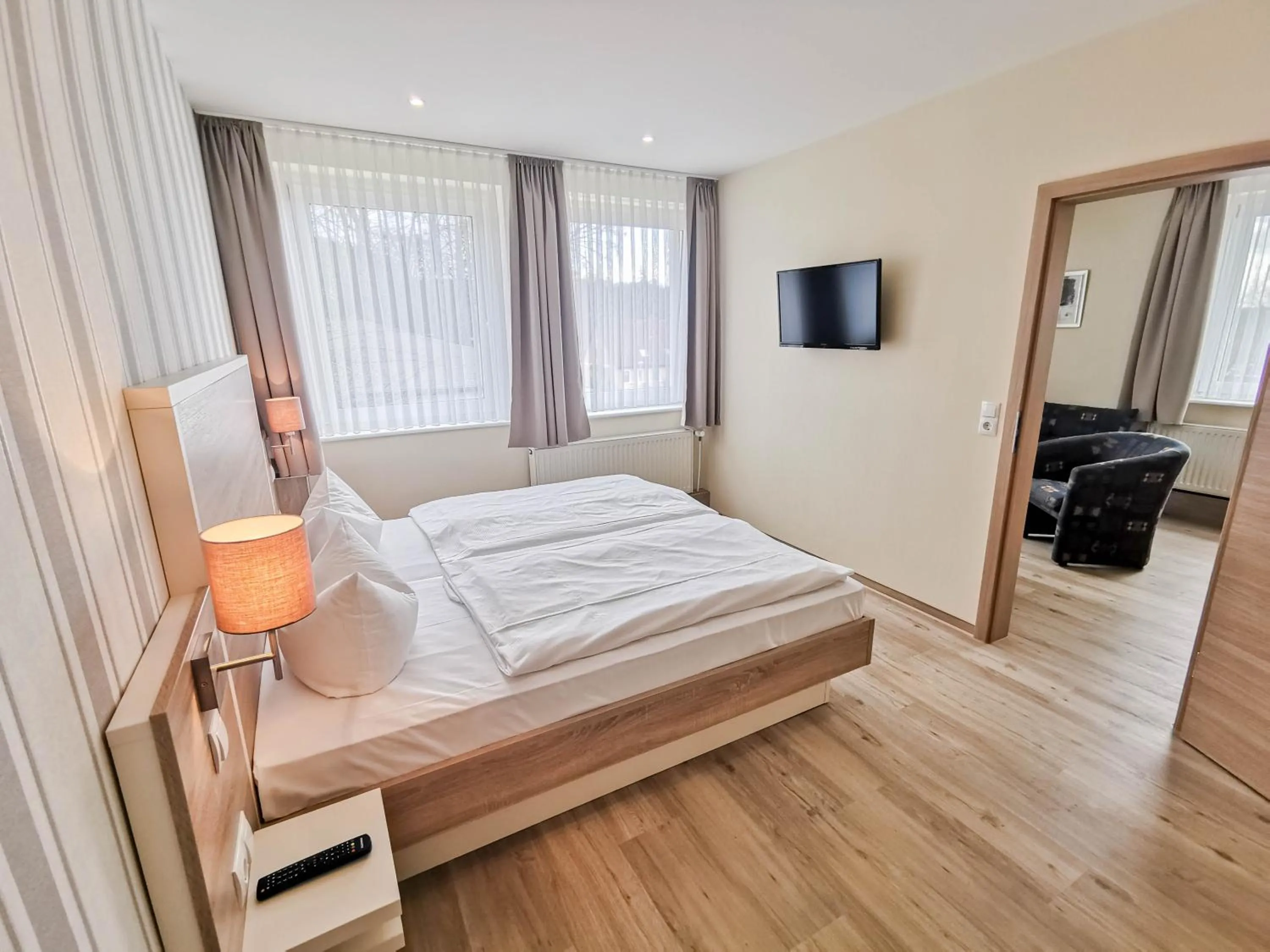 Bedroom, Bed in Wald-Hotel