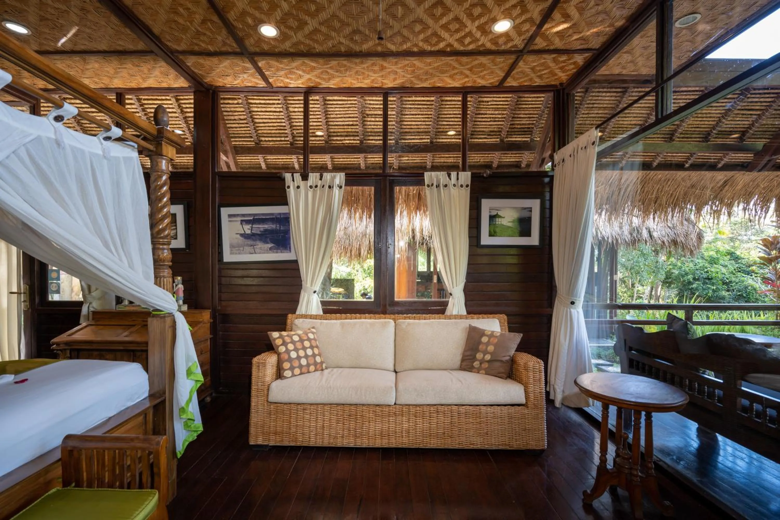 Bed in Kupu Kupu Private Villa