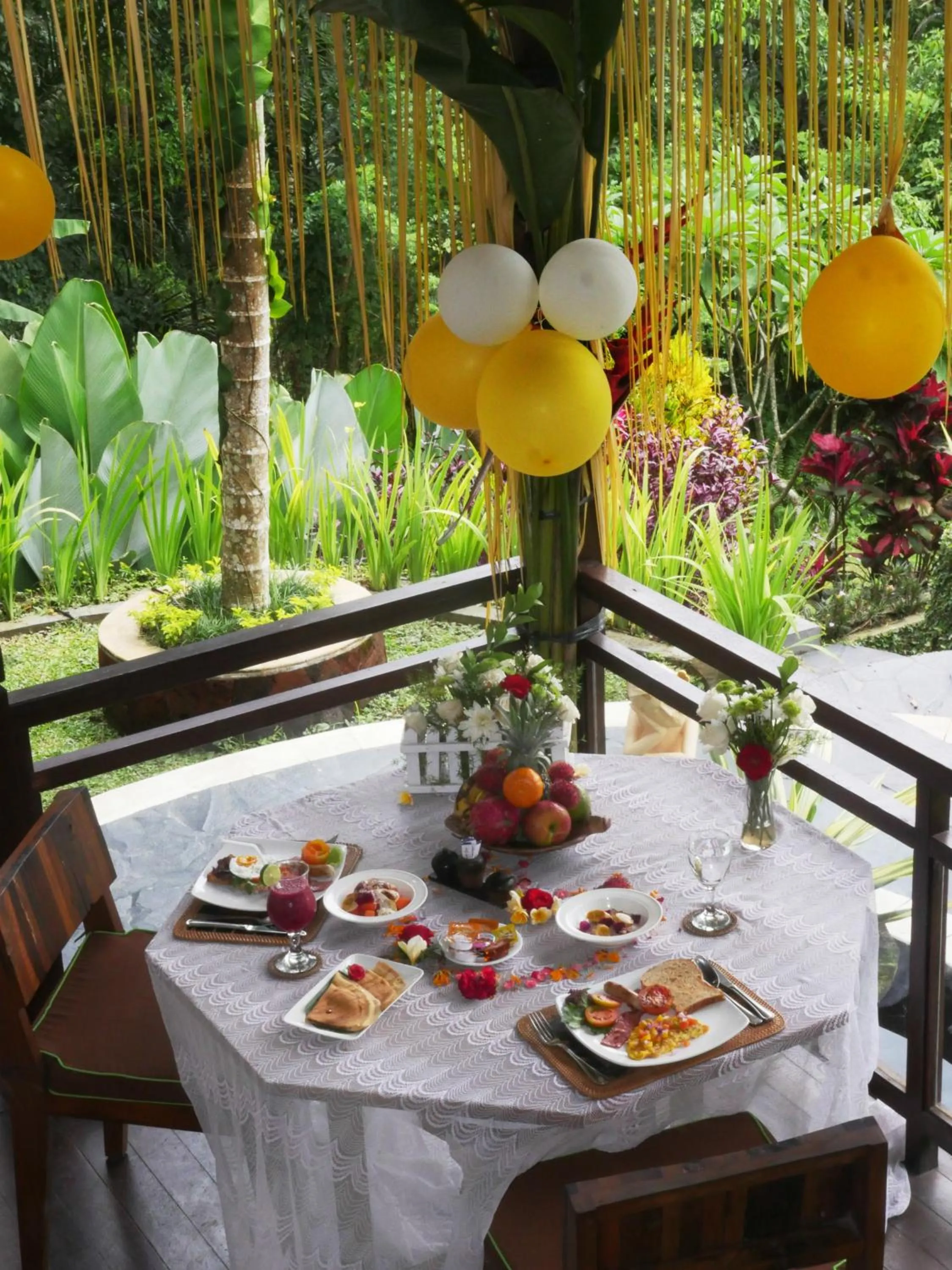 Breakfast in Kupu Kupu Private Villa