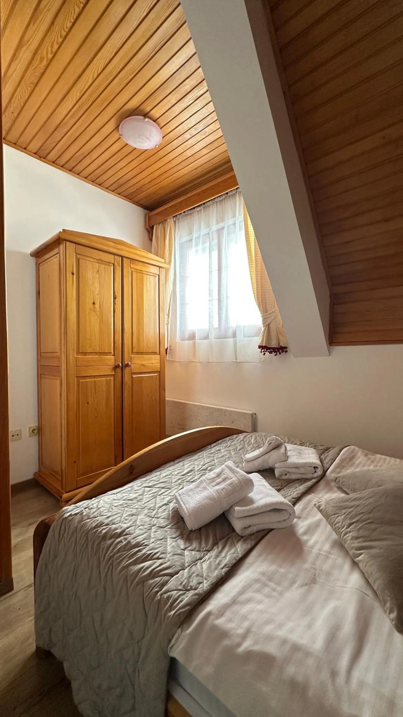 Bed in KRALjEVI KONACI ZLATIBOR