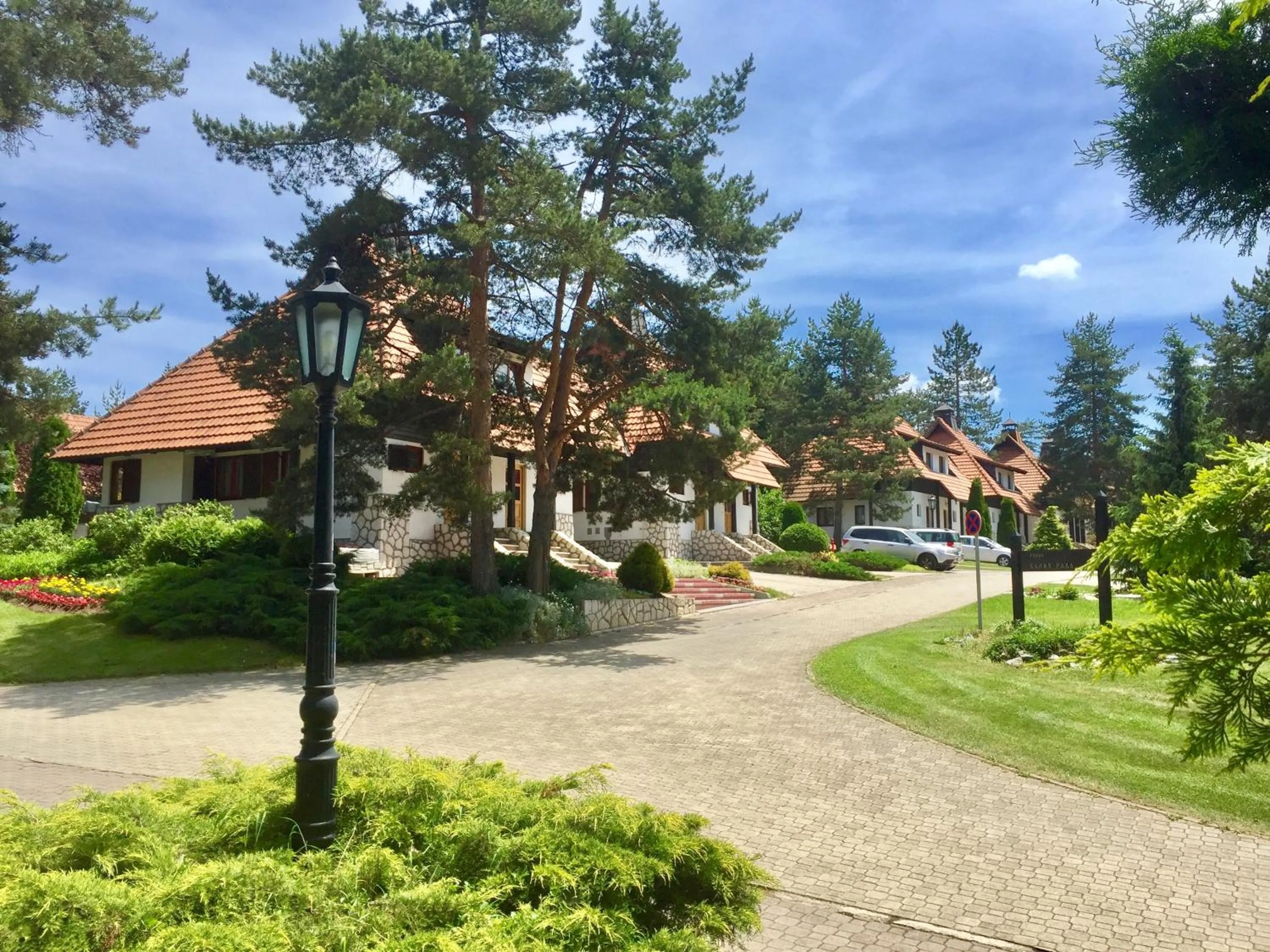 Neighbourhood in KRALjEVI KONACI ZLATIBOR