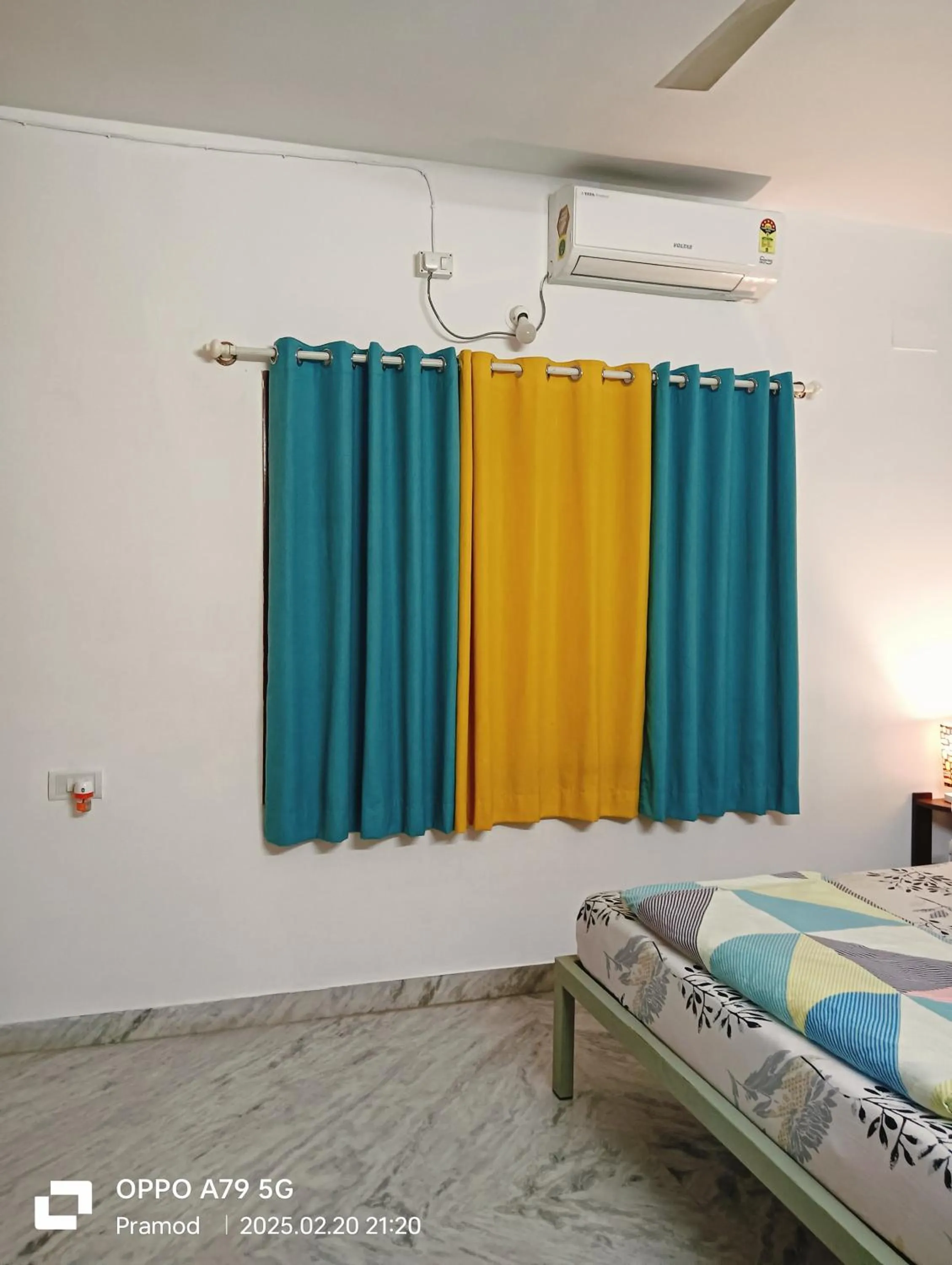 Bed in The Hood Hostel