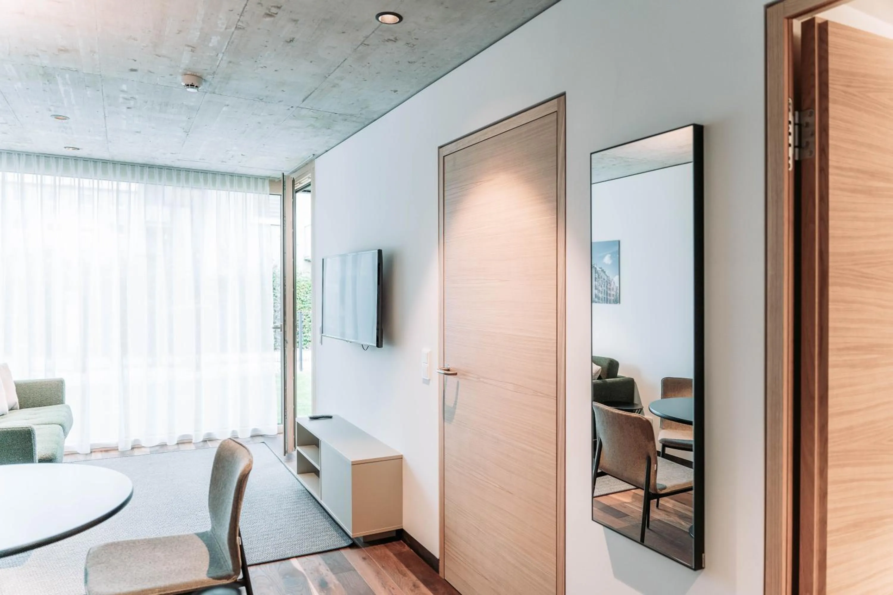 Photo of the whole room, Bed in Blackhome Innsbruck City South I contactless check-in