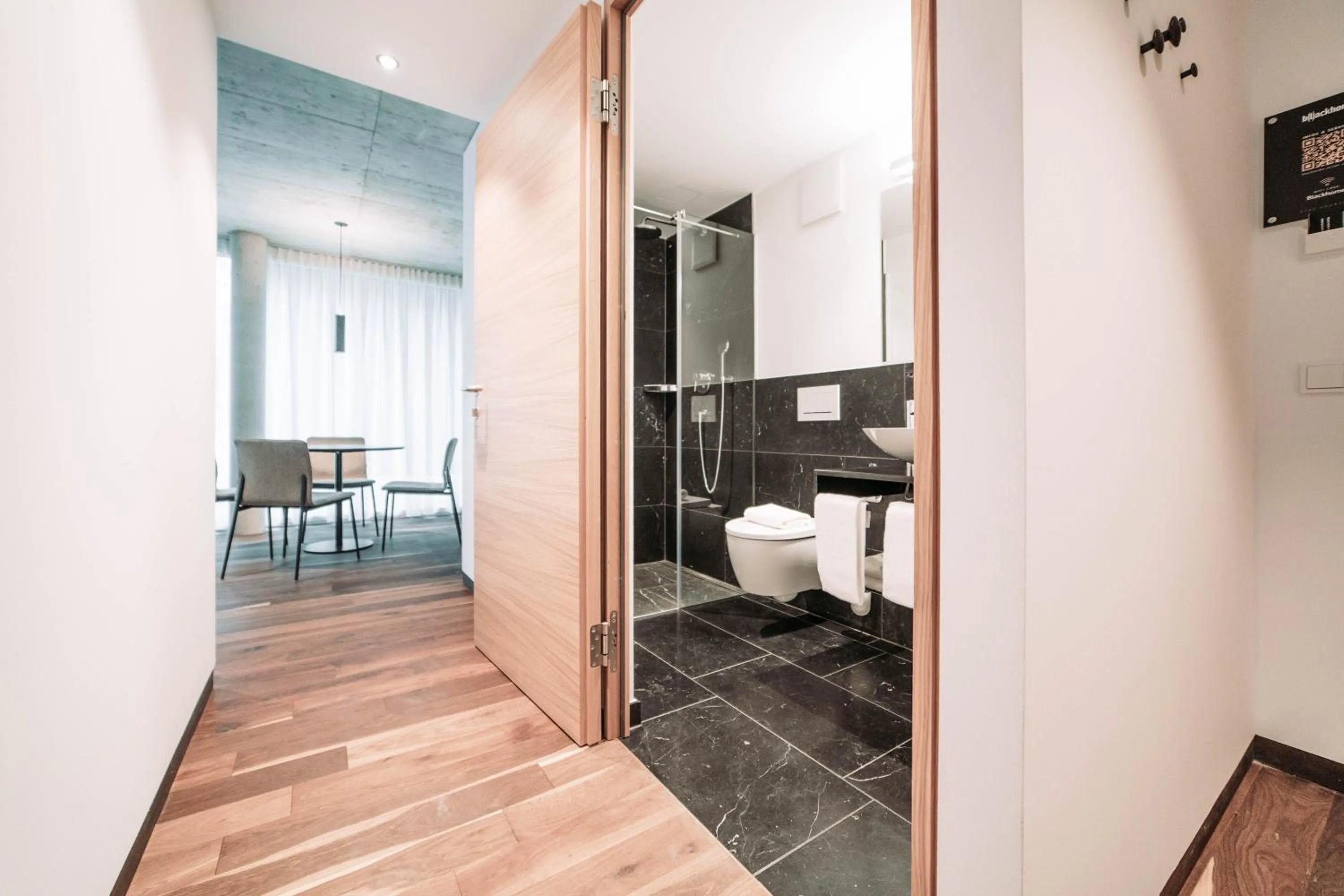 Photo of the whole room in Blackhome Innsbruck City South I contactless check-in