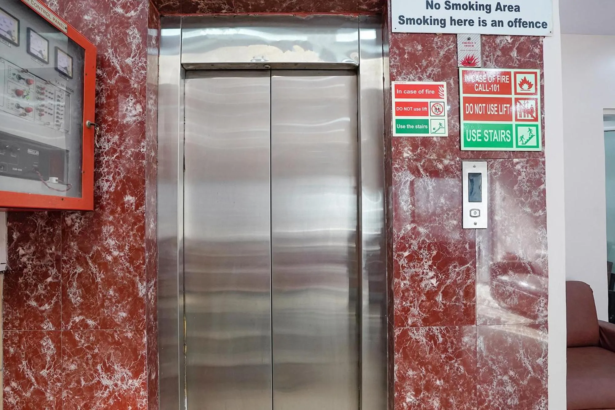 elevator in FabHotel De Gold Karol Bagh