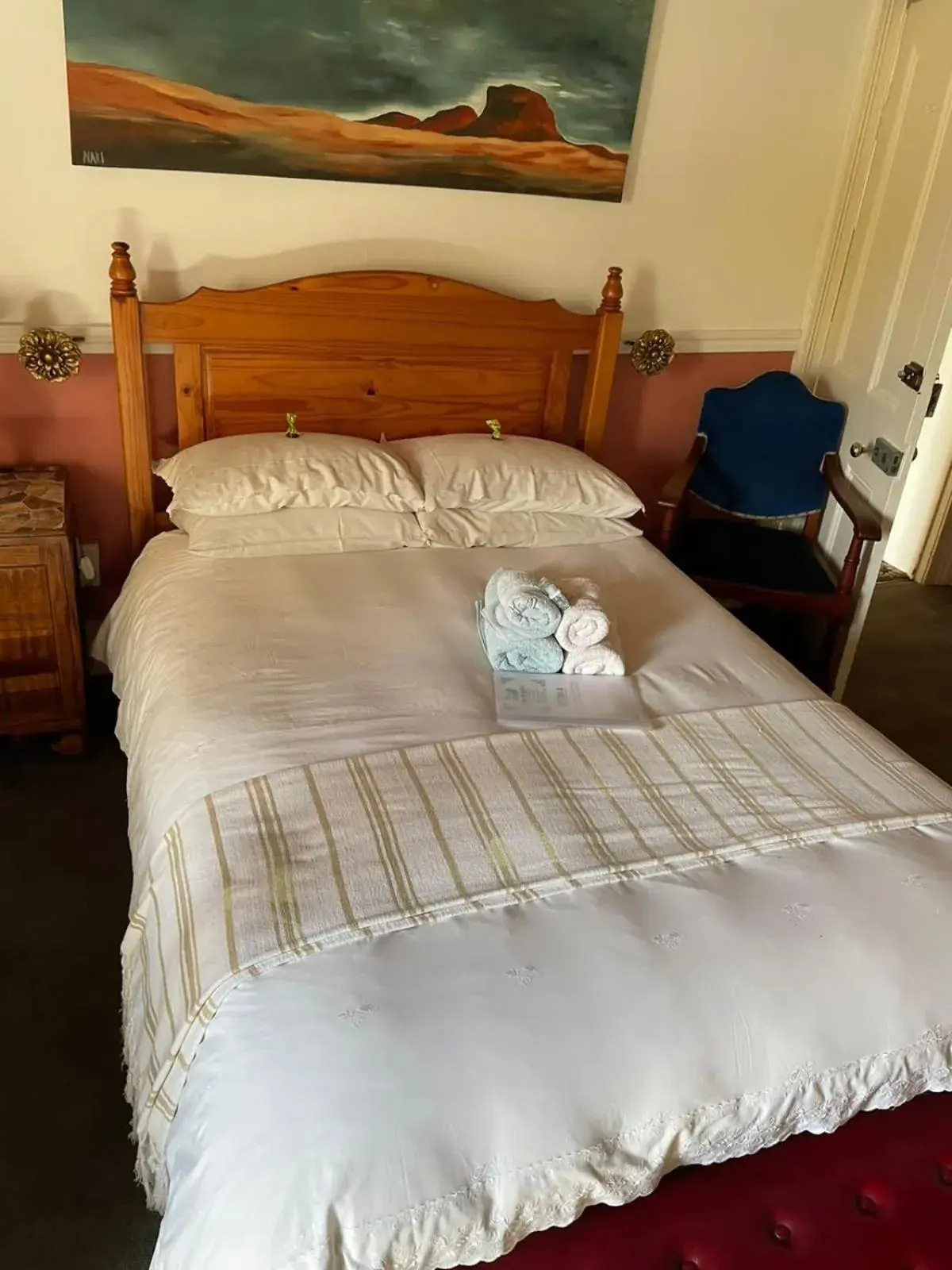 Deluxe Triple Room - single occupancy in Alec Wright's Guest Lodge Deluxe Triple Room - single occupancy in Alec Wright's Guest Lodge