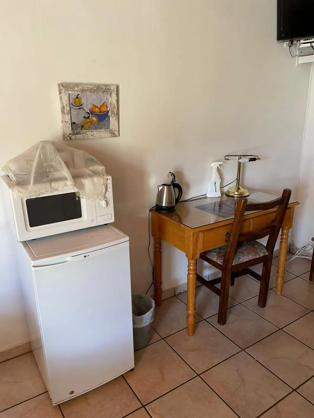 Alec Wright's Guest Lodge