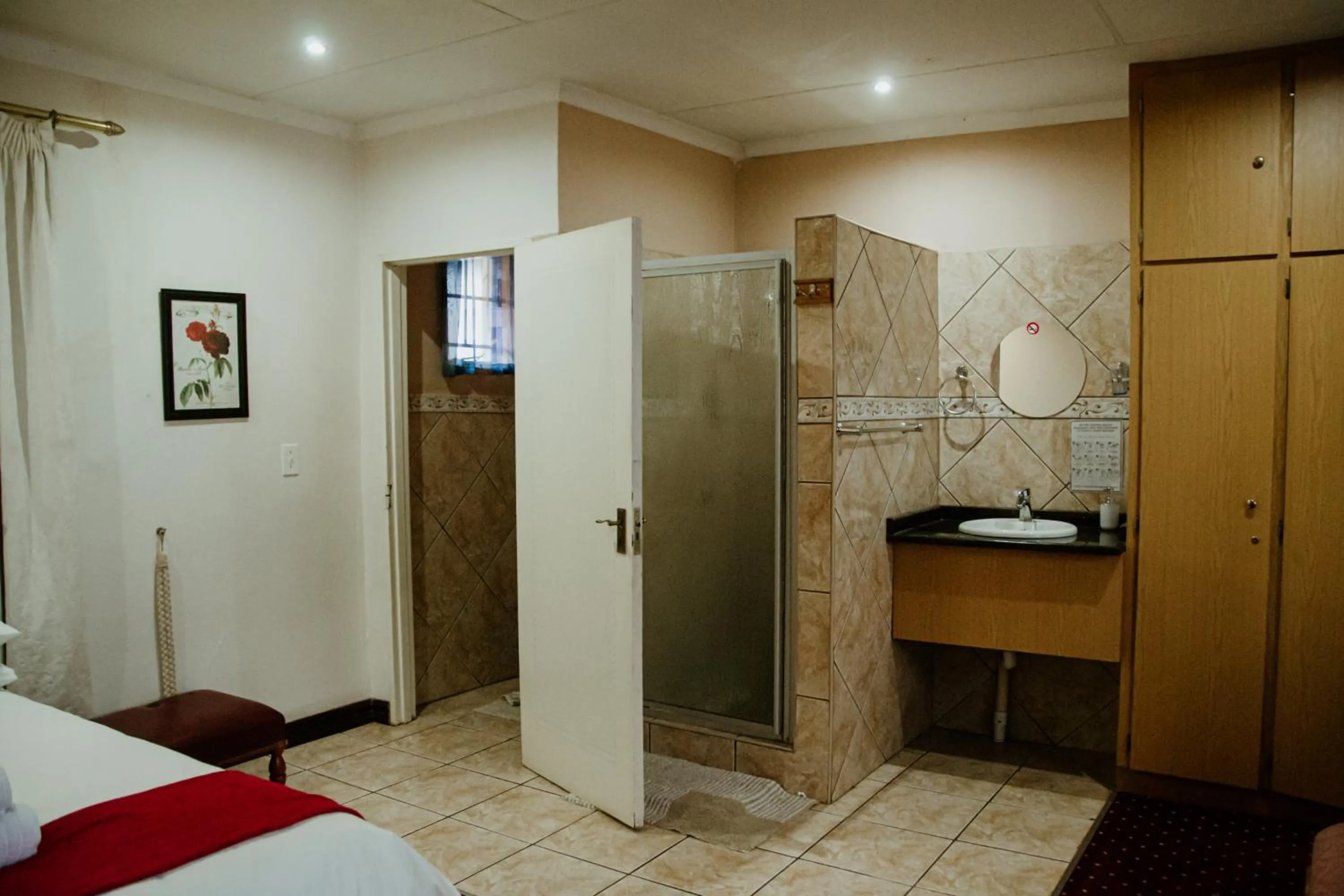 Bathroom in Alec Wright's Guest Lodge