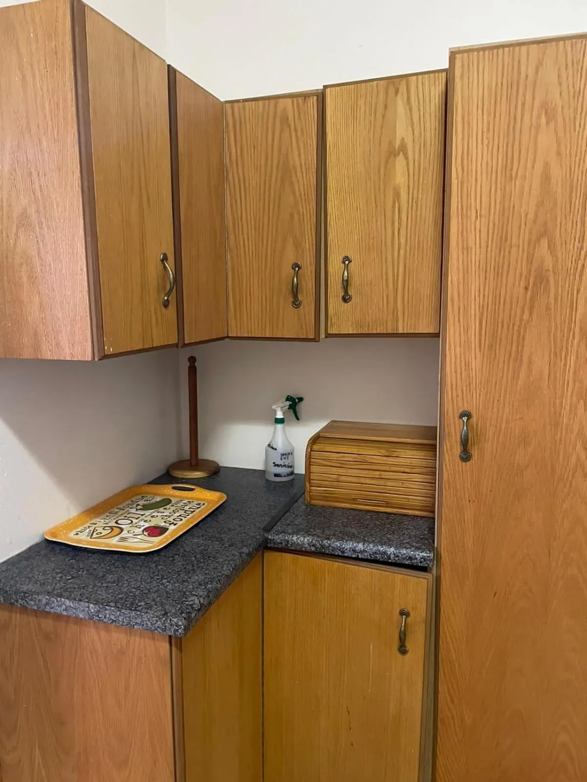 Alec Wright's Guest Lodge