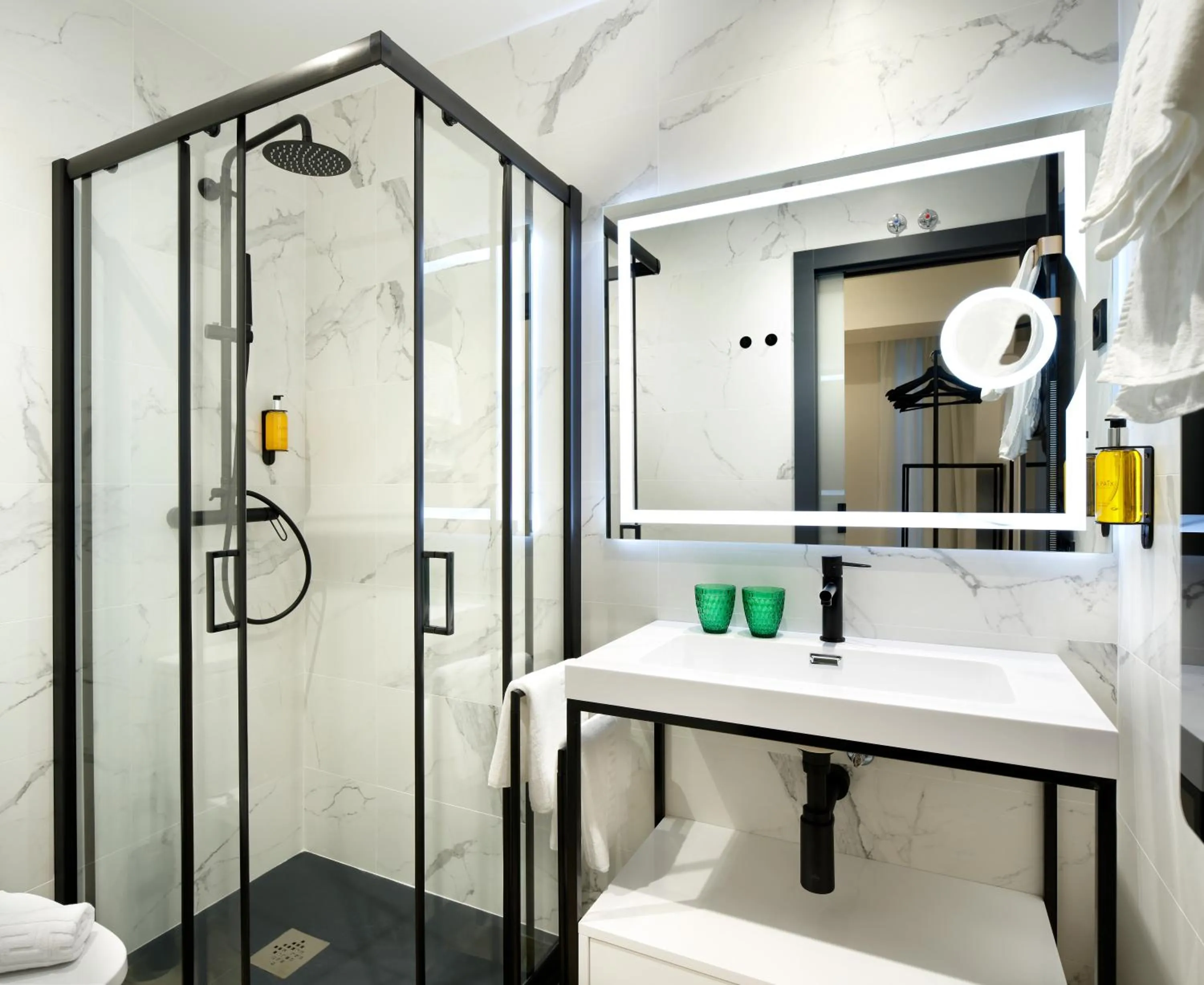 Bathroom in Pension Ama Bilbao