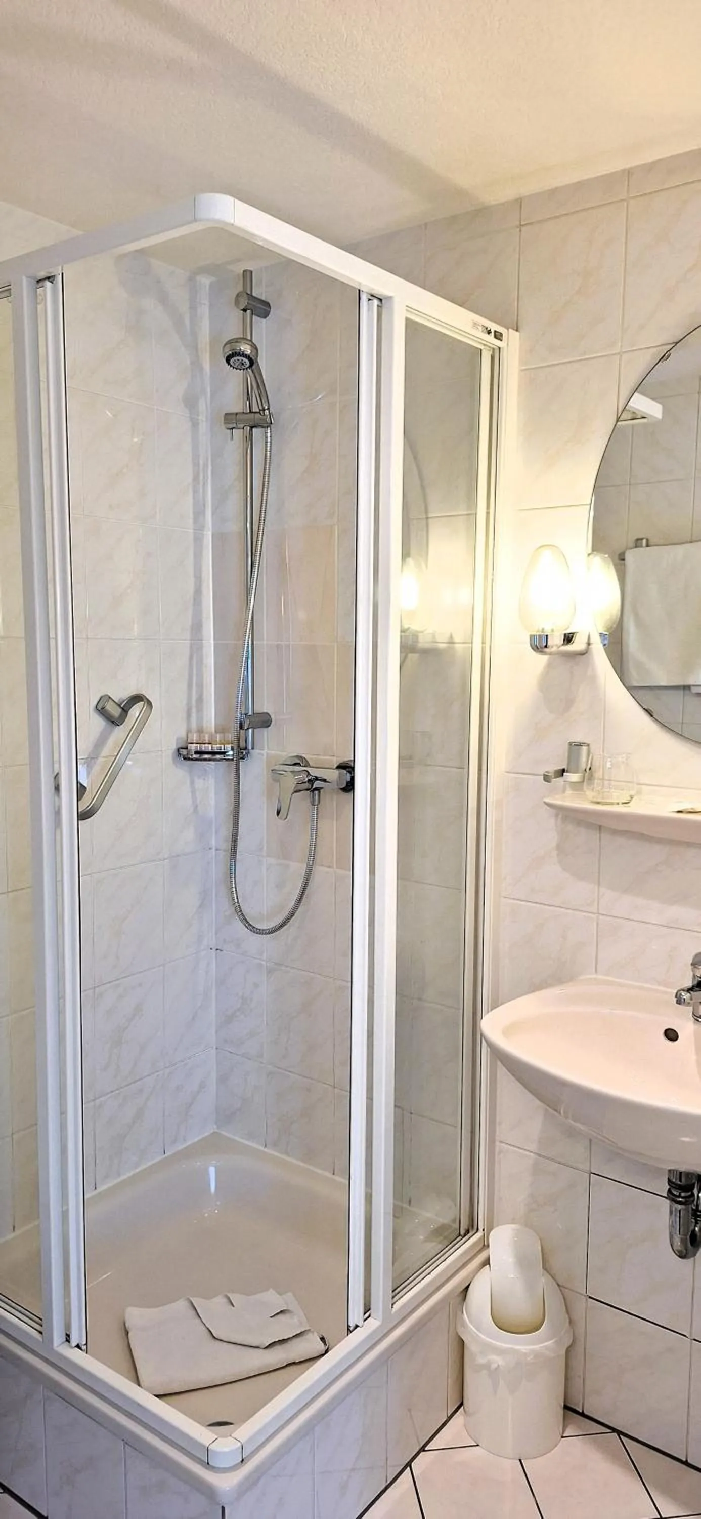 Bathroom in Hotel Meereswelle - Anno 1875