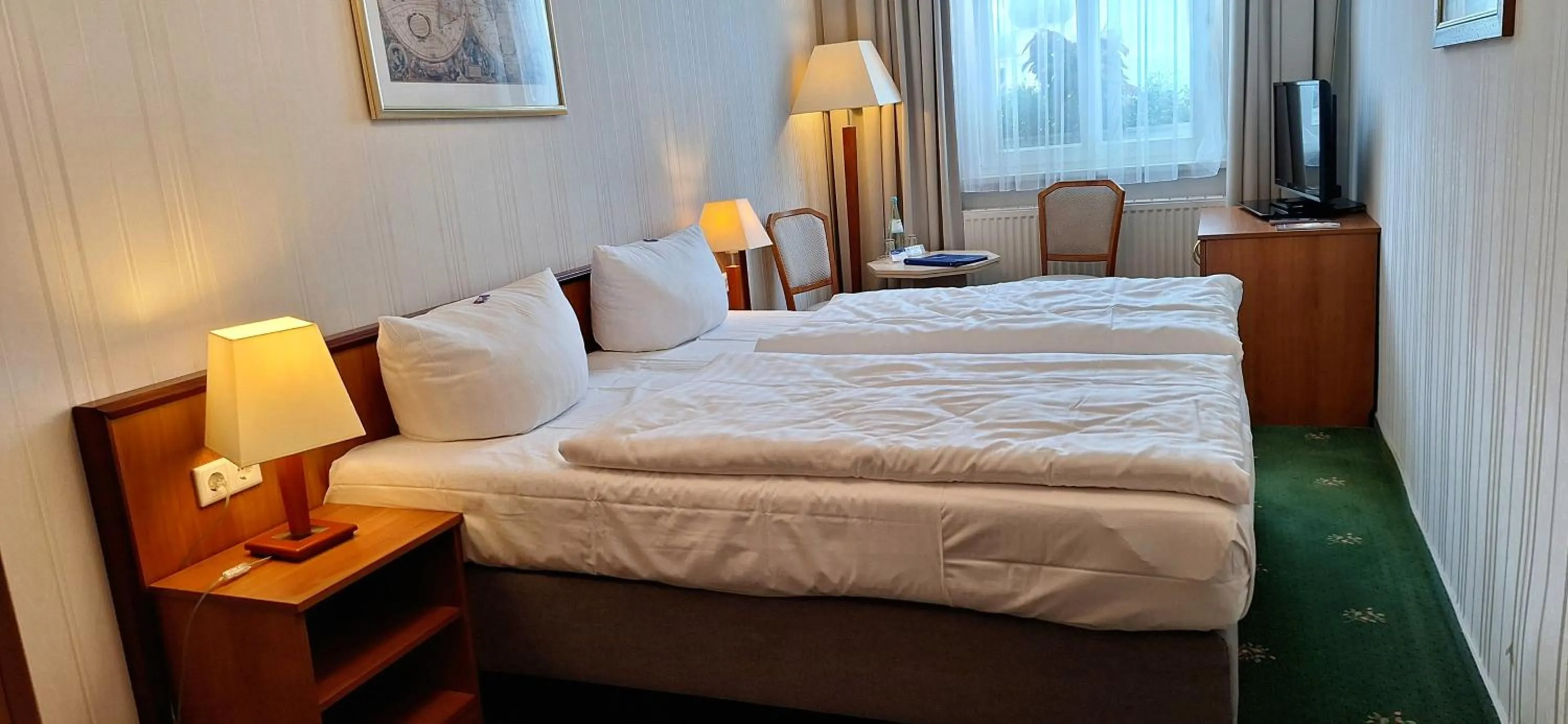 Photo of the whole room, Bed in Hotel Meereswelle - Anno 1875